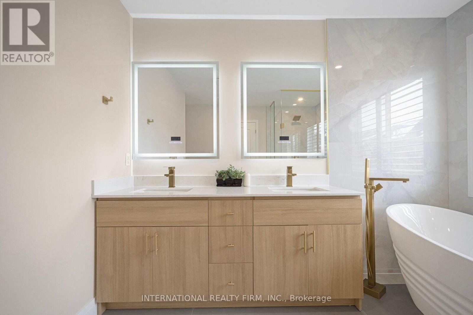 563 Hood Terrace, Milton, Ontario  L9T 0H2 - Photo 18 - W12985538