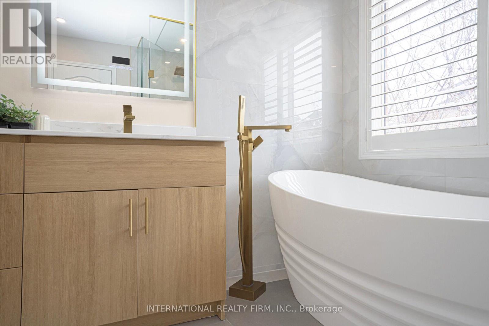 563 Hood Terrace, Milton, Ontario  L9T 0H2 - Photo 19 - W12985538