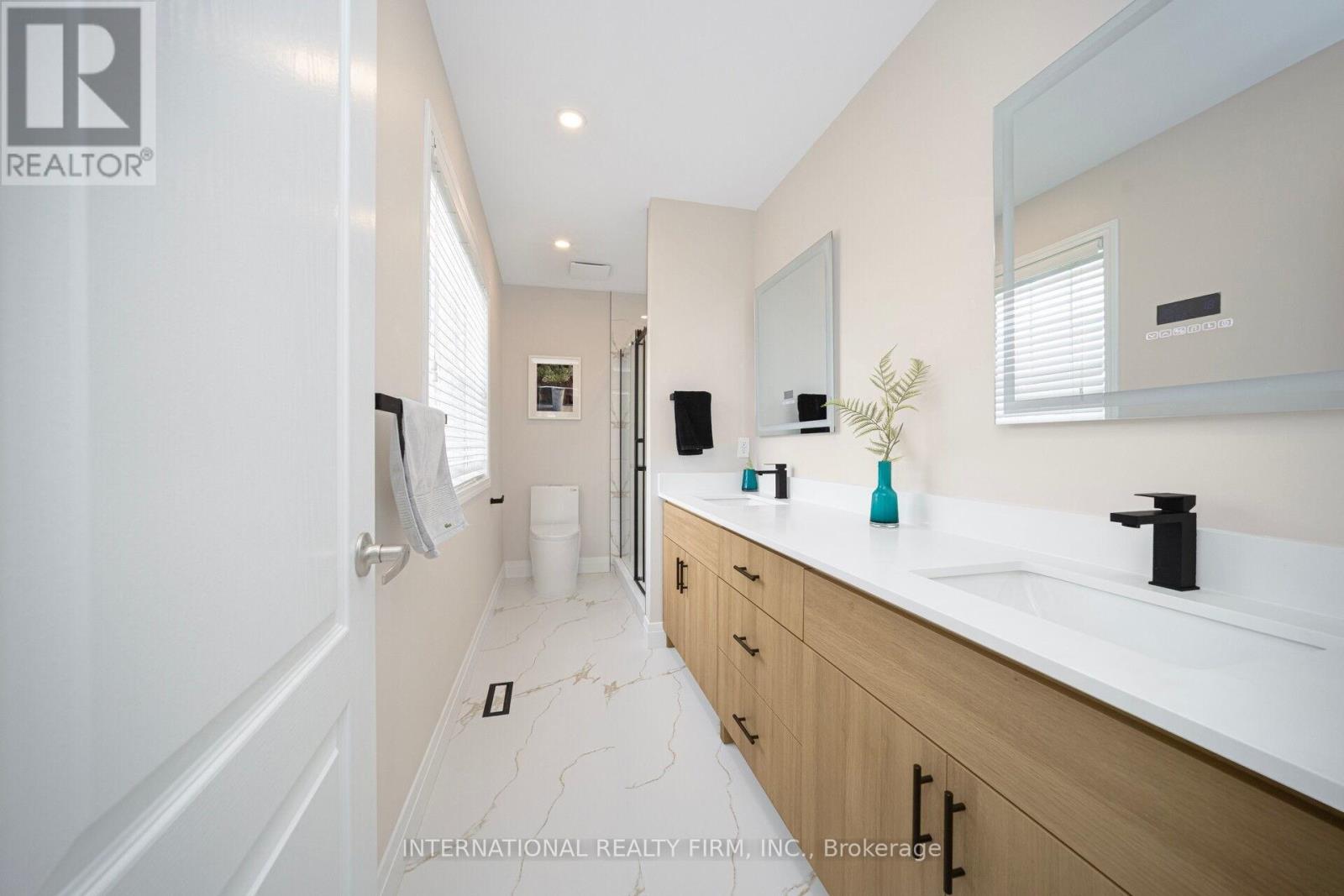 563 Hood Terrace, Milton, Ontario  L9T 0H2 - Photo 25 - W12985538