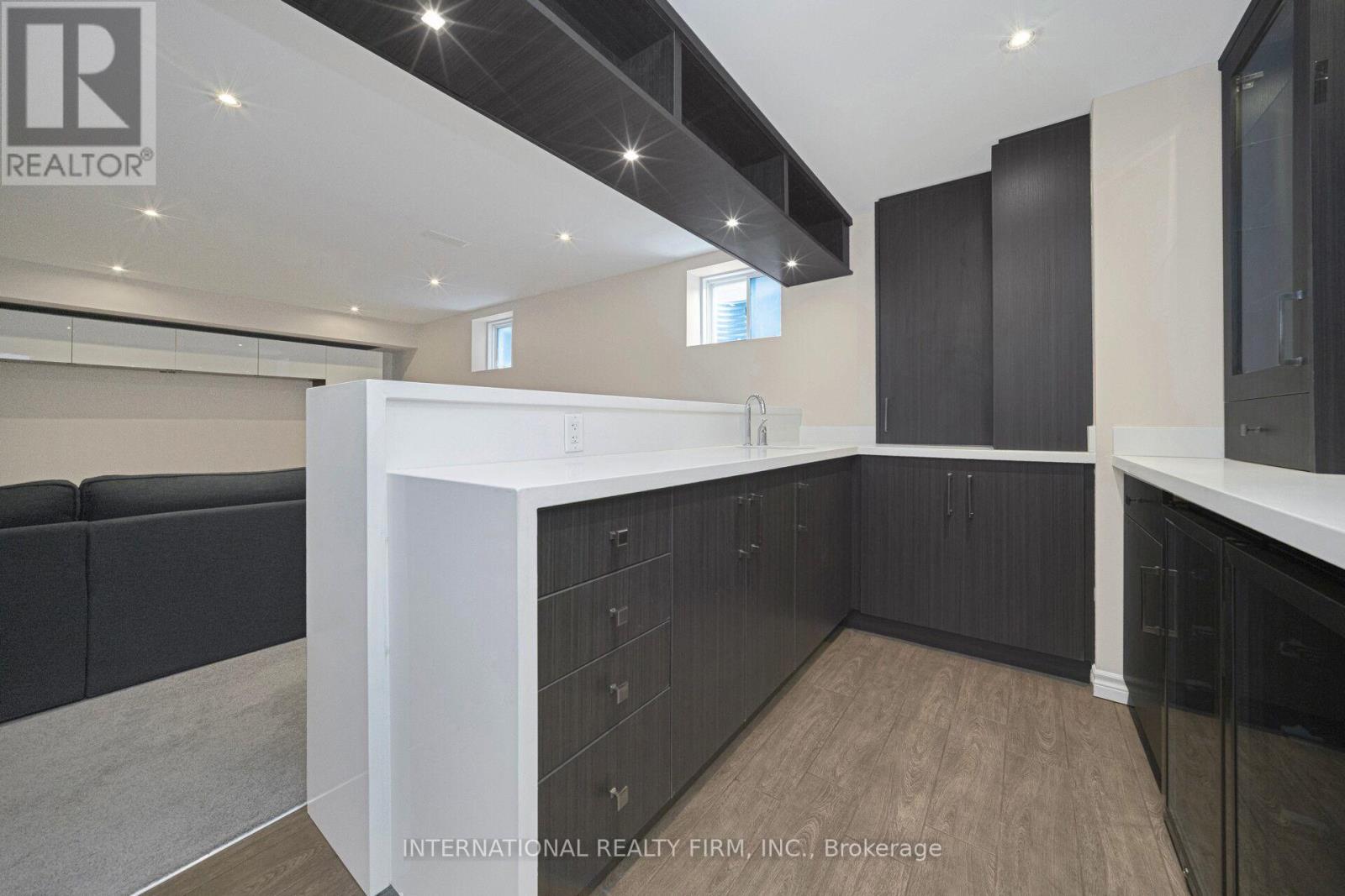 563 Hood Terrace, Milton, Ontario  L9T 0H2 - Photo 33 - W12985538