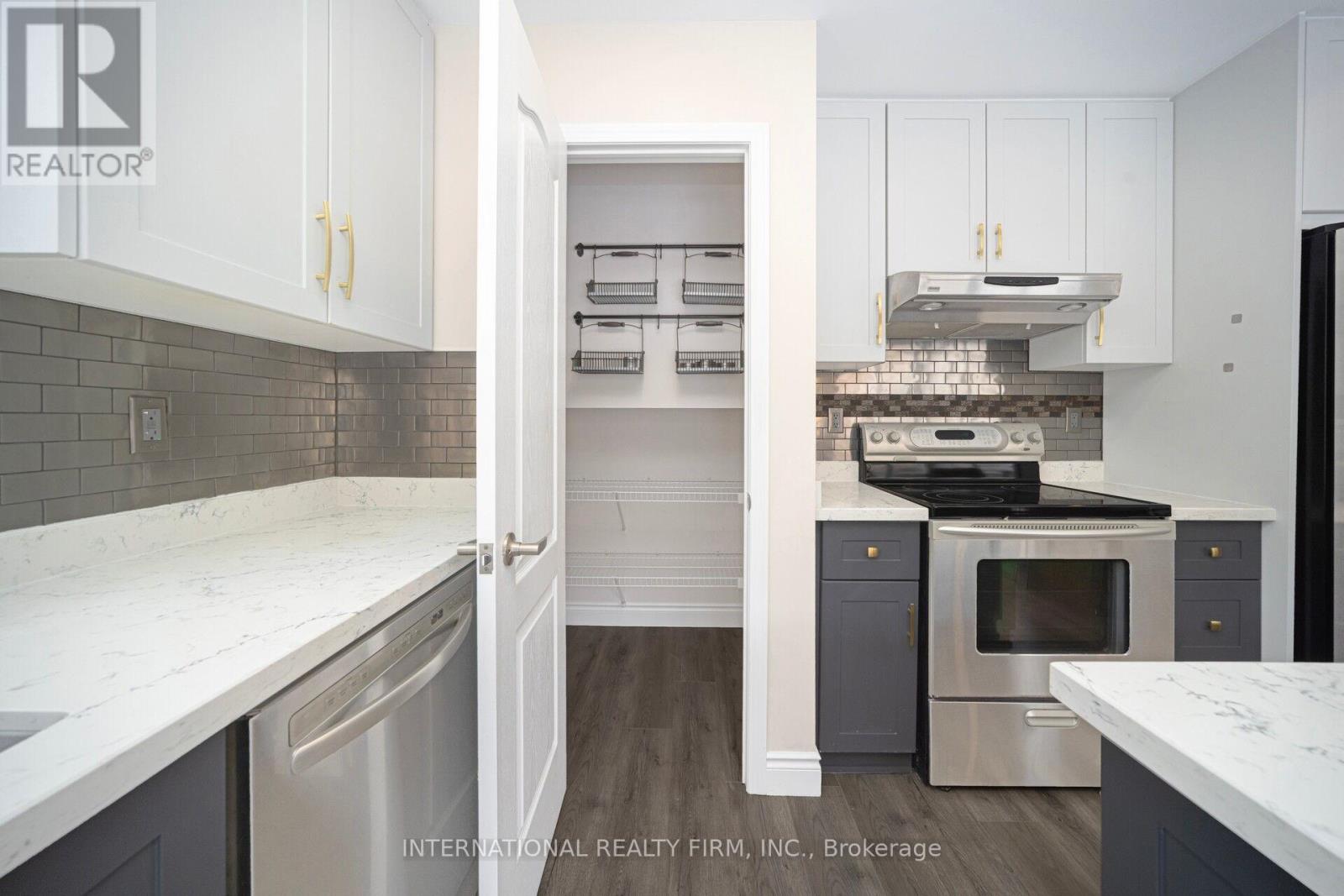 563 Hood Terrace, Milton, Ontario  L9T 0H2 - Photo 6 - W12985538