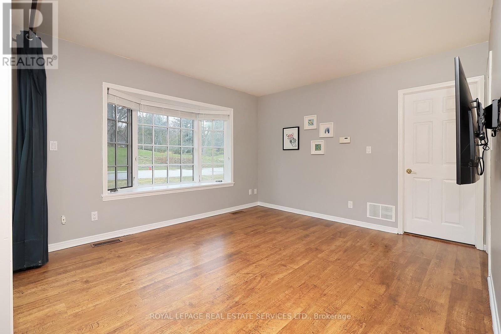 222 Alscot Crescent, Oakville, Ontario  L6J 4R4 - Photo 11 - W12985540