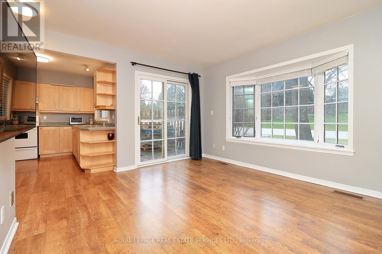 222 Alscot Crescent, Oakville, Ontario  L6J 4R4 - Photo 12 - W12985540