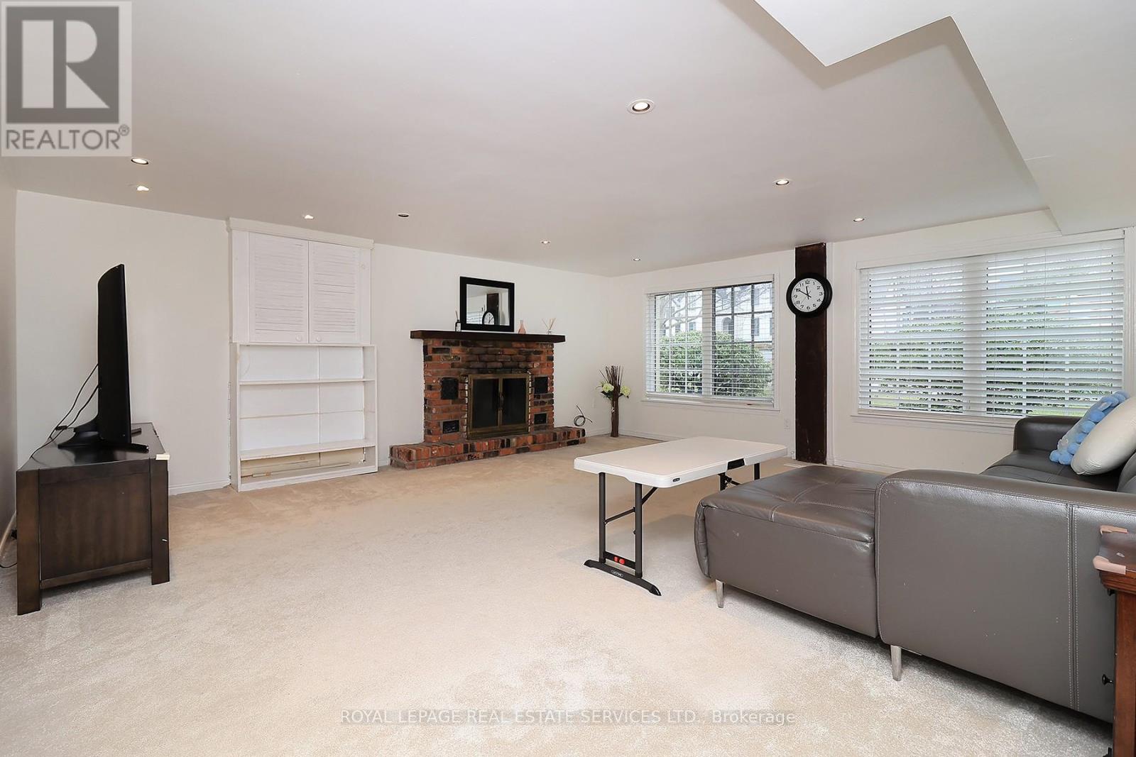 222 Alscot Crescent, Oakville, Ontario  L6J 4R4 - Photo 15 - W12985540