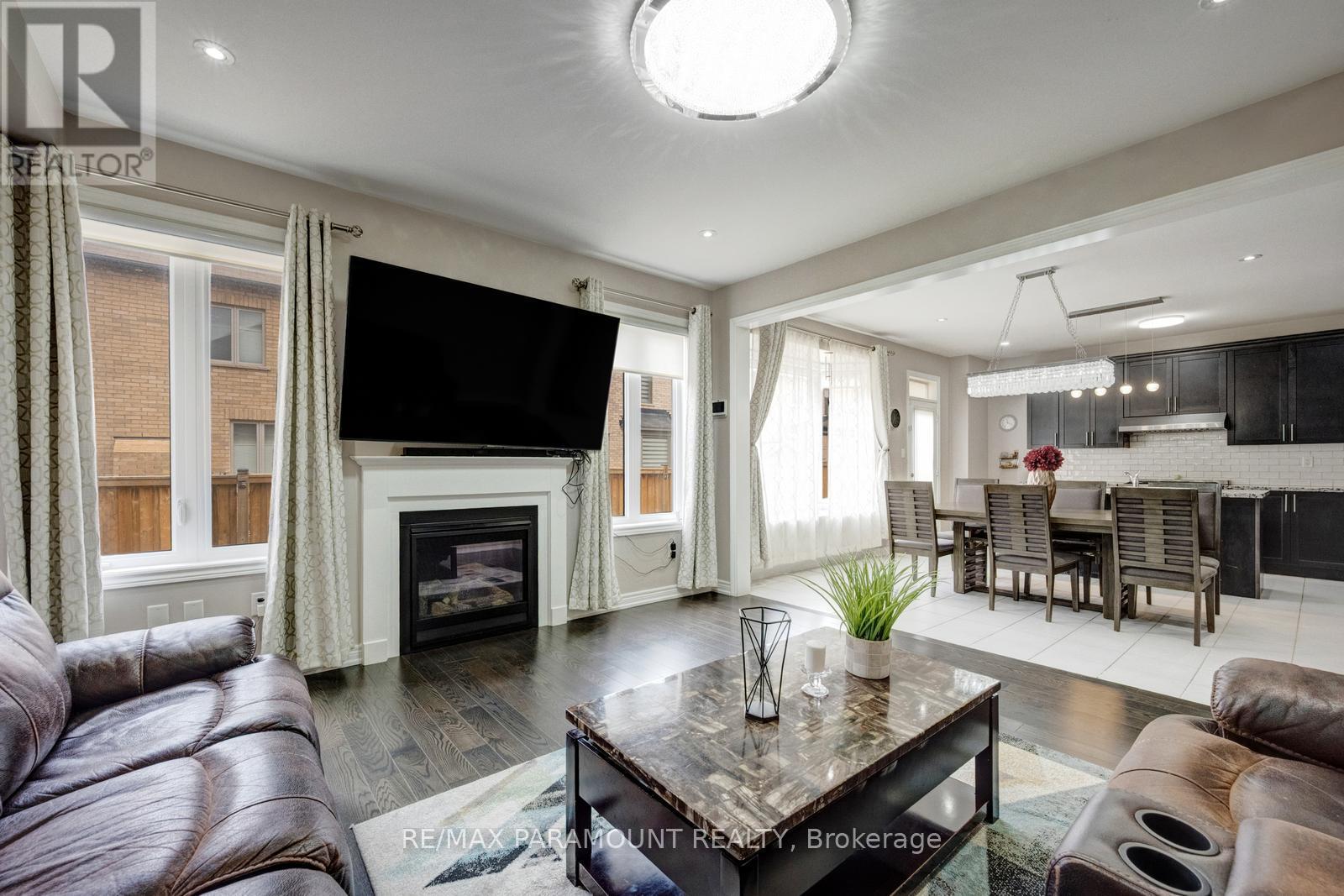 5 Ezra Crescent, Brampton, Ontario  L7A 5A6 - Photo 11 - W12985546