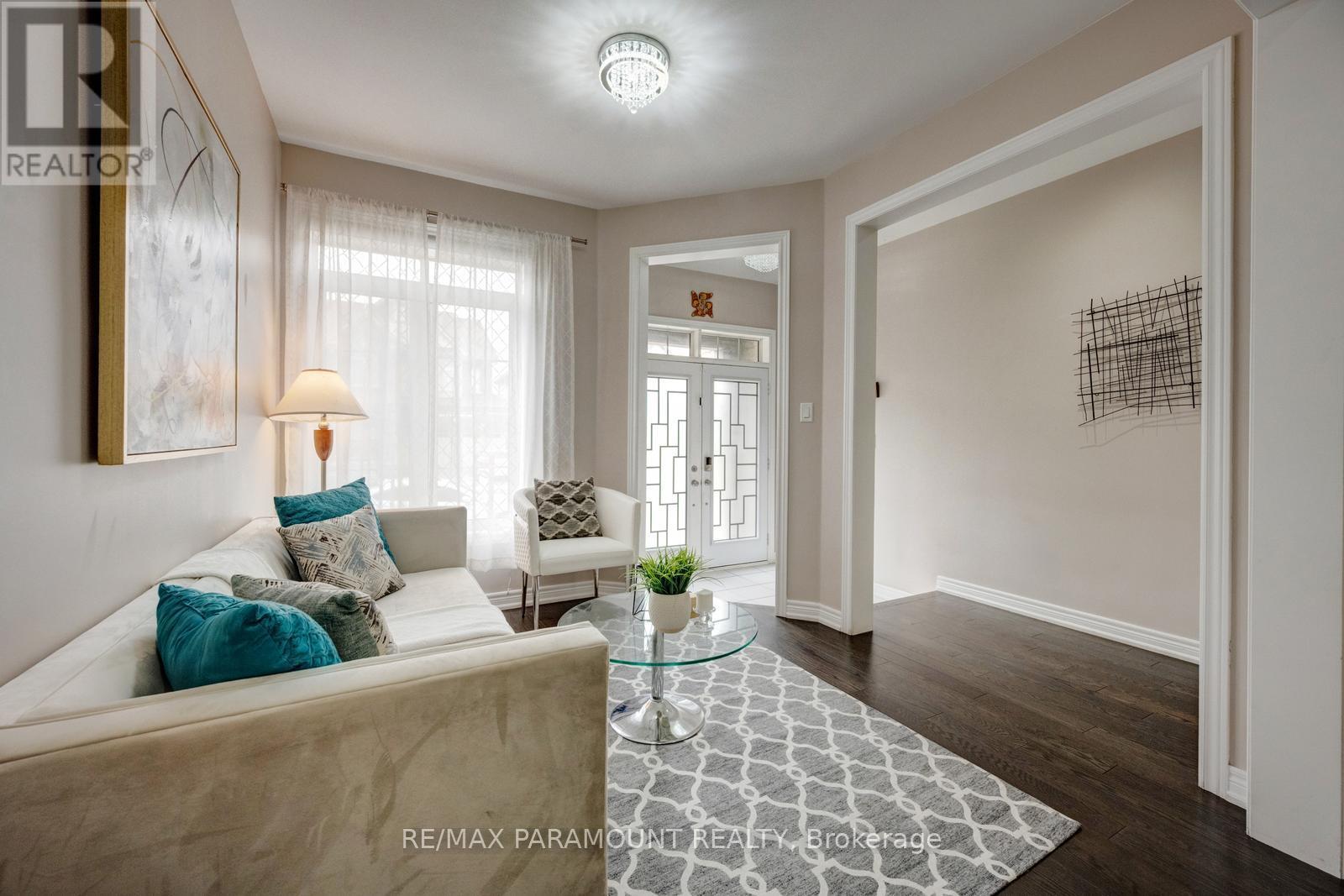 5 Ezra Crescent, Brampton, Ontario  L7A 5A6 - Photo 6 - W12985546