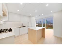 808 13573 98A AVENUE, Surrey, British Columbia