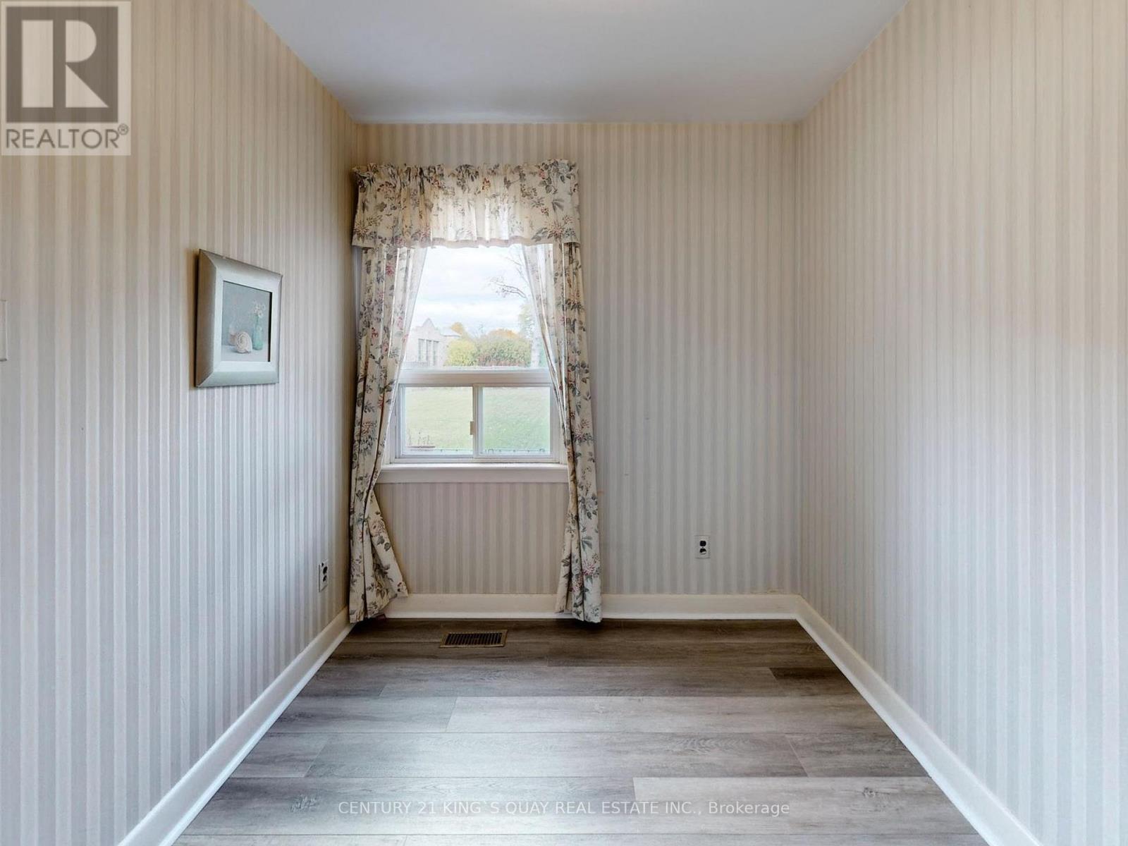 60 Northwood Drive, Toronto, Ontario  M2M 2K1 - Photo 16 - C12983340