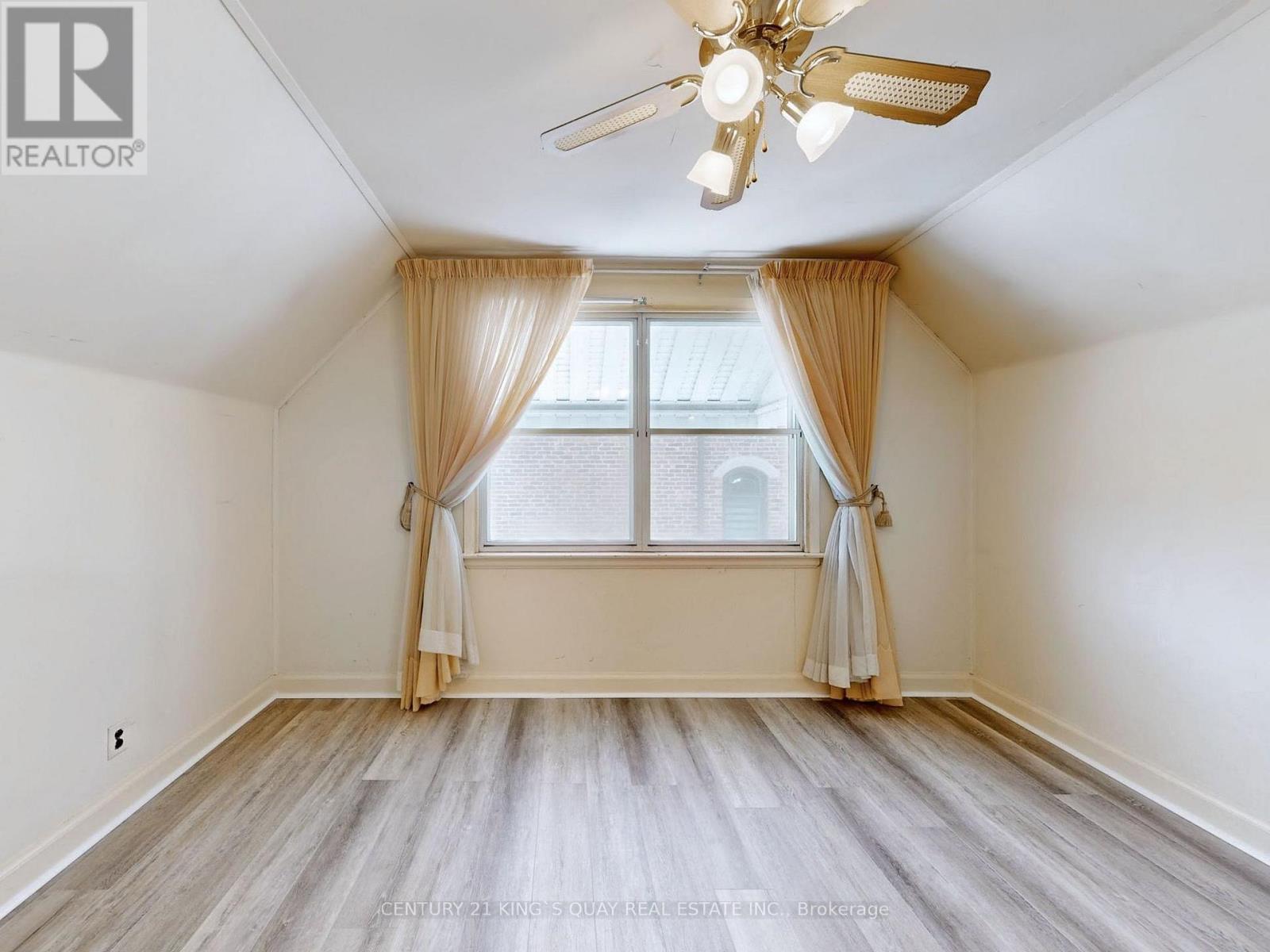 60 Northwood Drive, Toronto, Ontario  M2M 2K1 - Photo 20 - C12983340