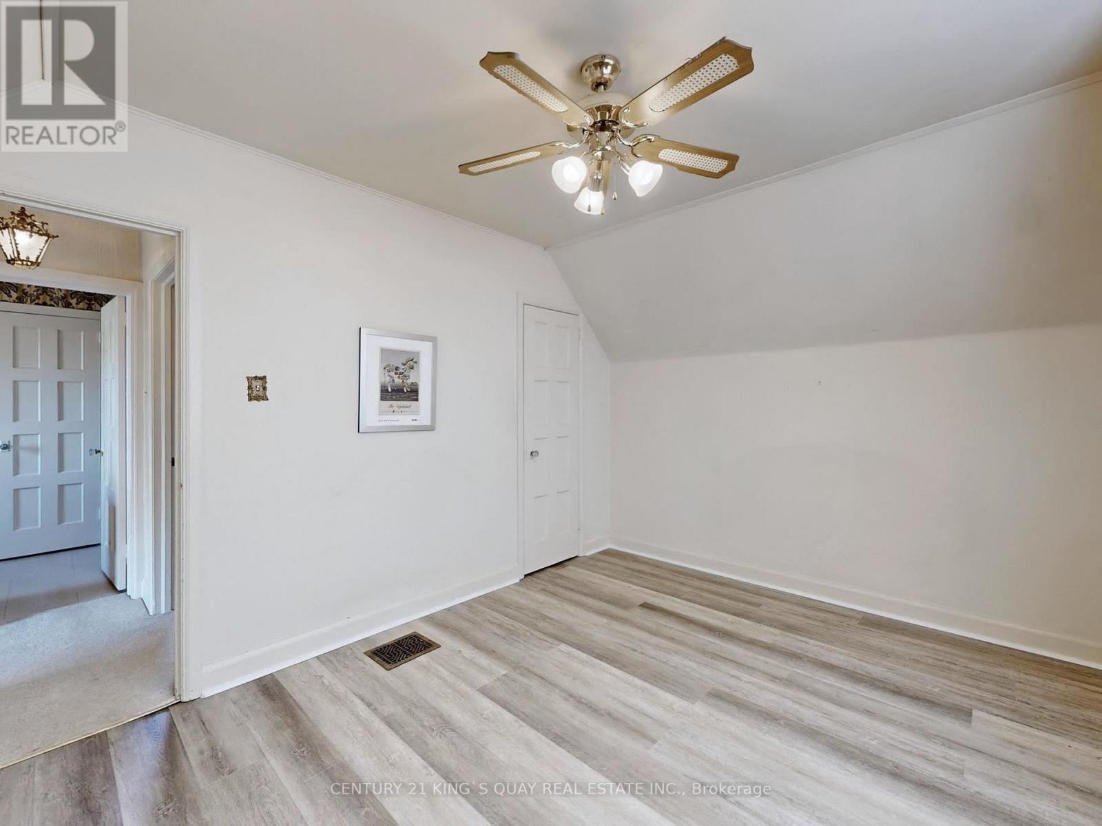 60 Northwood Drive, Toronto, Ontario  M2M 2K1 - Photo 22 - C12983340