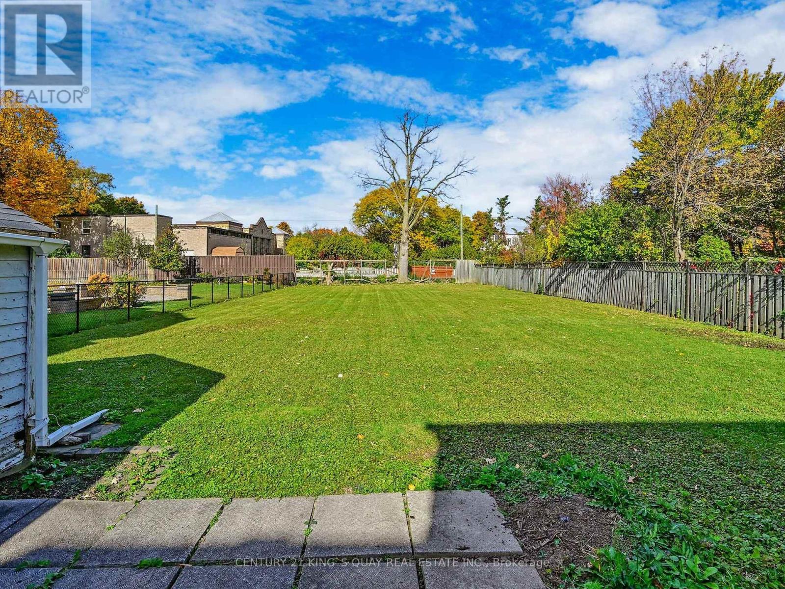 60 Northwood Drive, Toronto, Ontario  M2M 2K1 - Photo 31 - C12983340