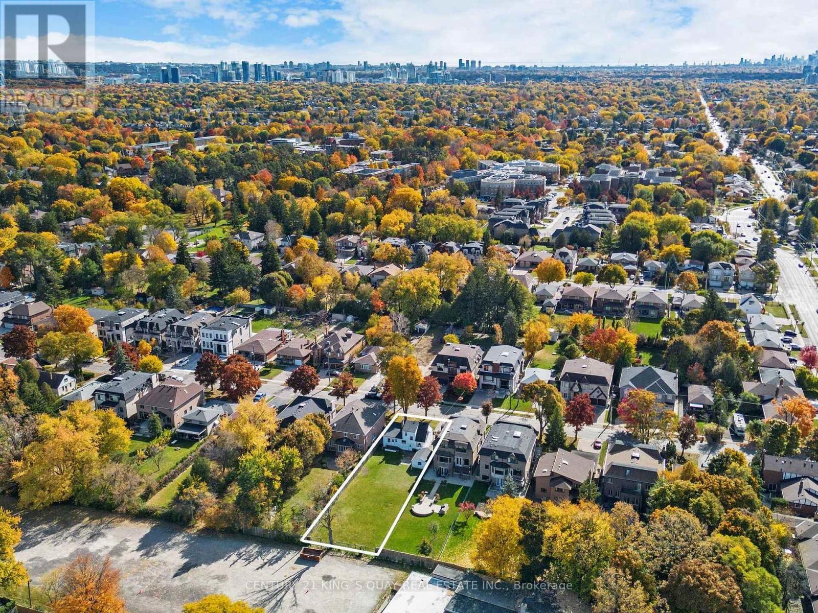 60 Northwood Drive, Toronto, Ontario  M2M 2K1 - Photo 35 - C12983340