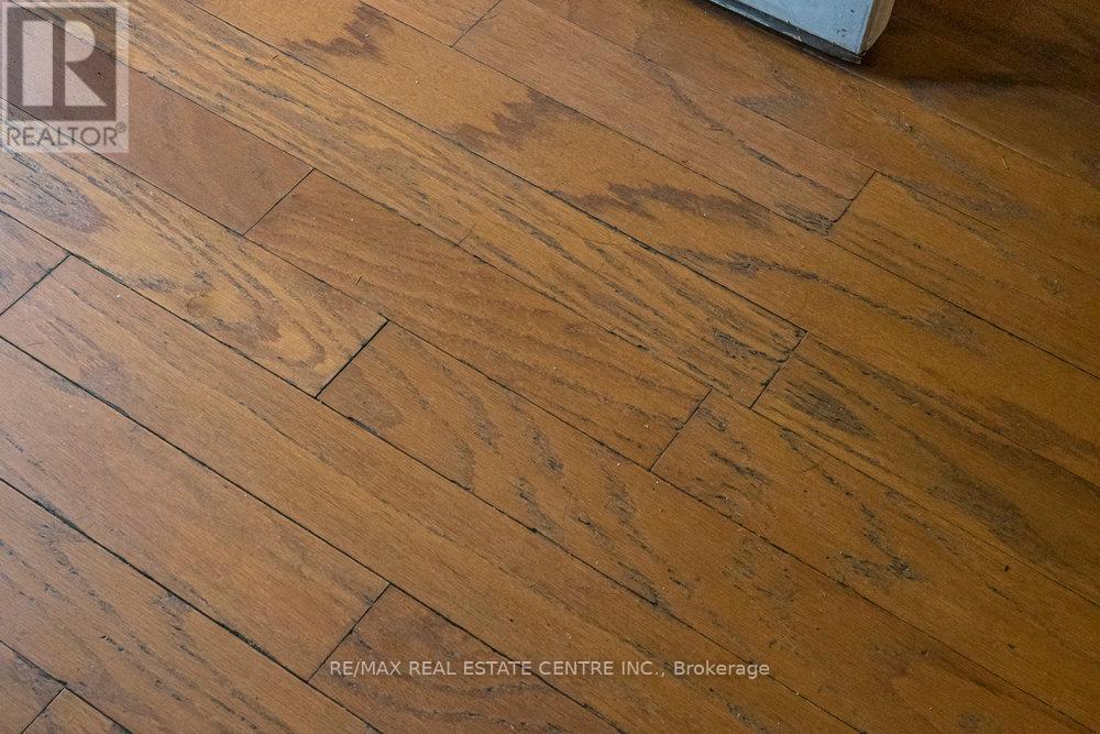 23 Frederick Avenue, Hamilton, Ontario  L8H 4K1 - Photo 5 - X12985402