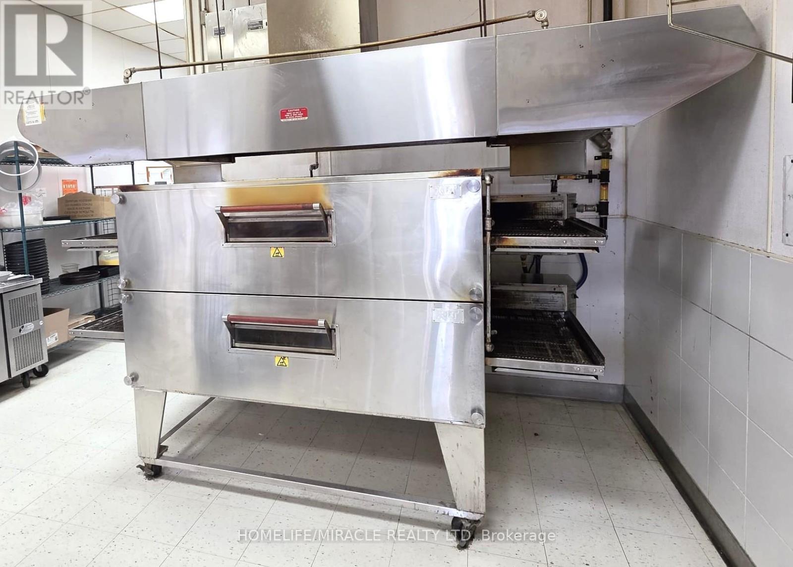 #6b - 120 Thames Street N, Ingersoll, Ontario  N5C 4B1 - Photo 4 - X12985404