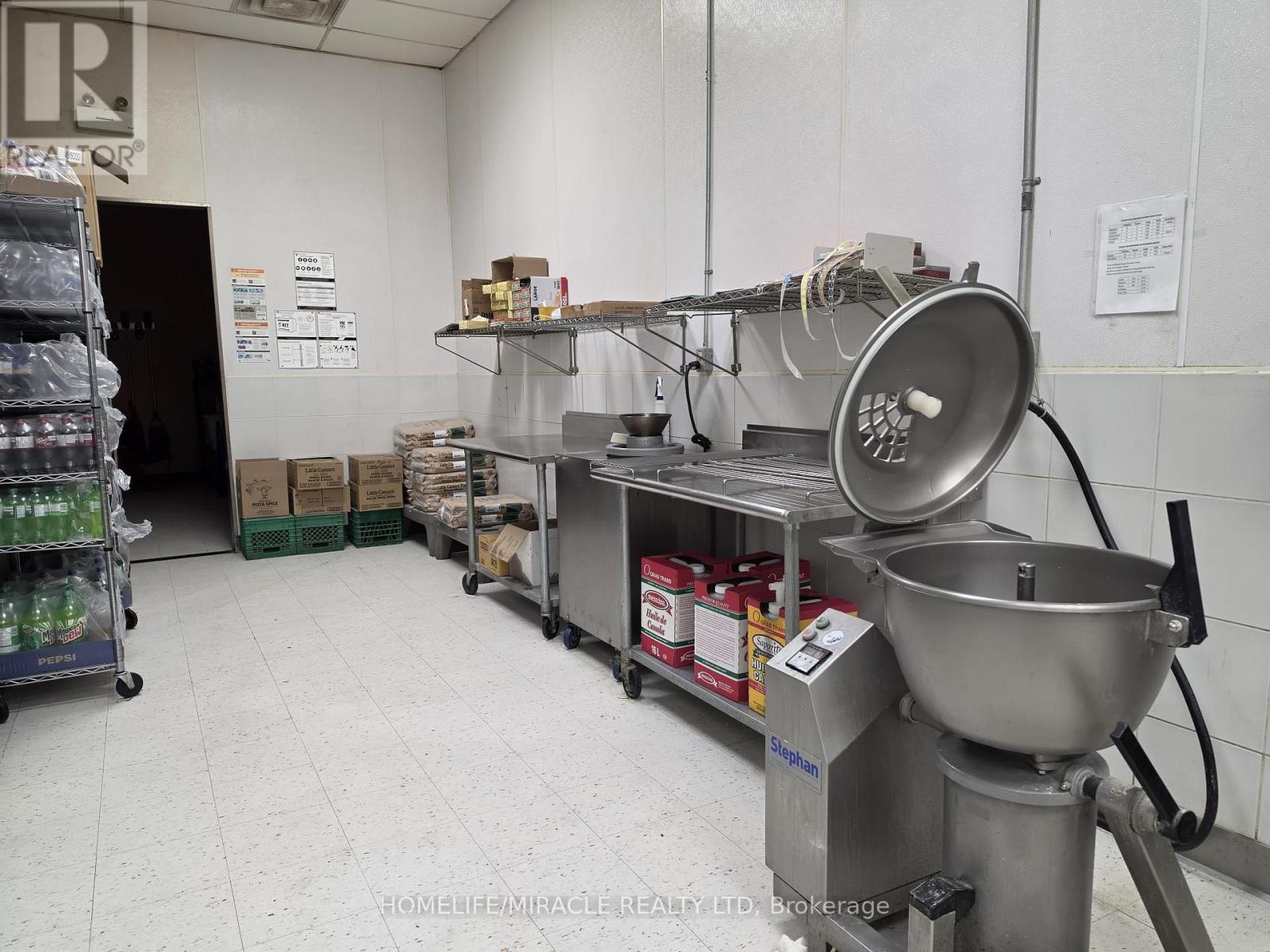 #6b - 120 Thames Street N, Ingersoll, Ontario  N5C 4B1 - Photo 7 - X12985404