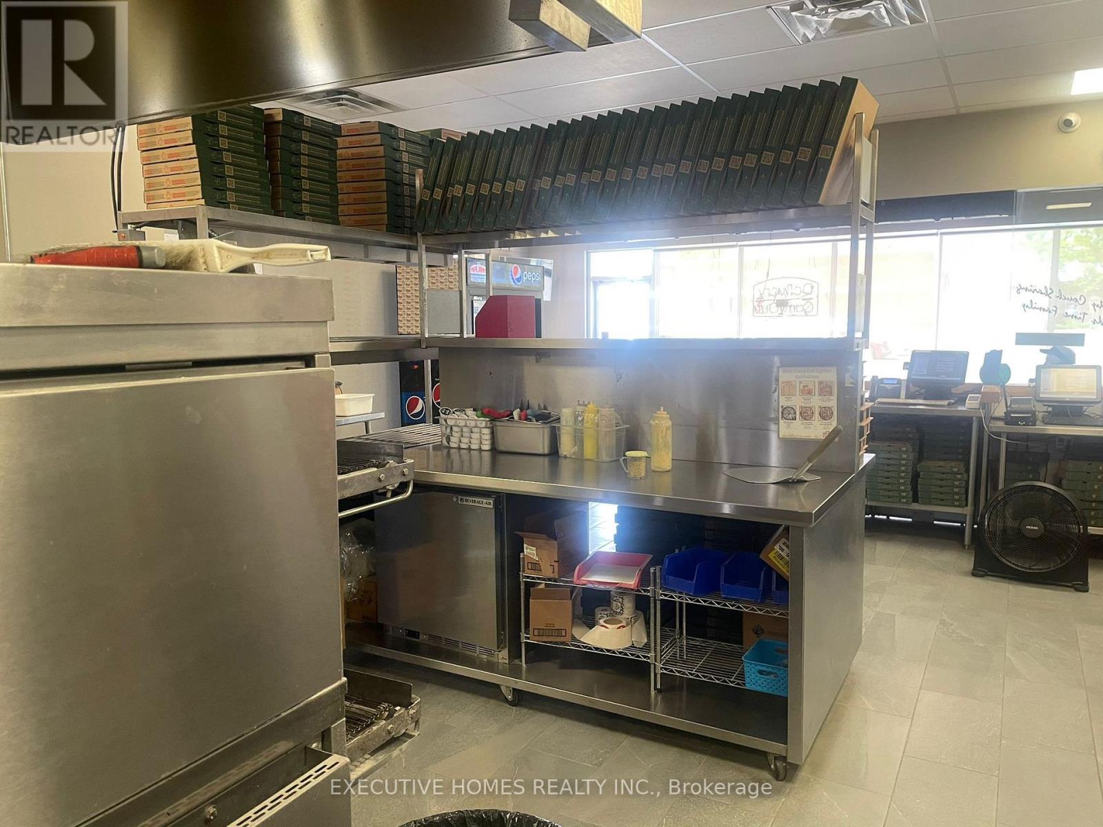 1060 Ontario Street, Stratford, Ontario  N5A 6Z3 - Photo 16 - X12985422