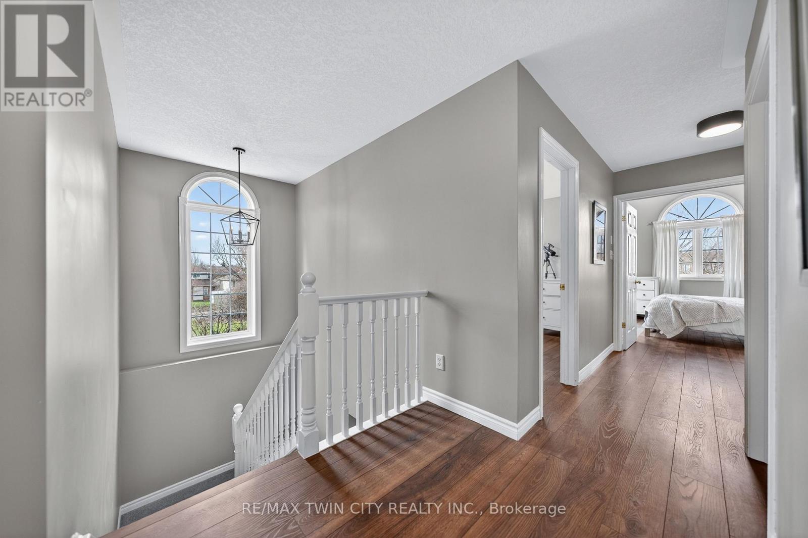 608 Bluenose Court, Waterloo, Ontario  N2K 4C5 - Photo 22 - X12985438