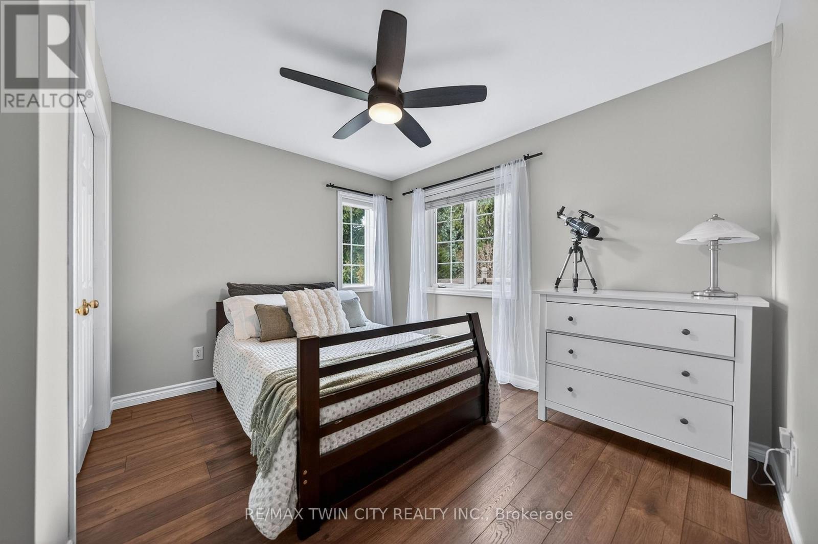 608 Bluenose Court, Waterloo, Ontario  N2K 4C5 - Photo 29 - X12985438