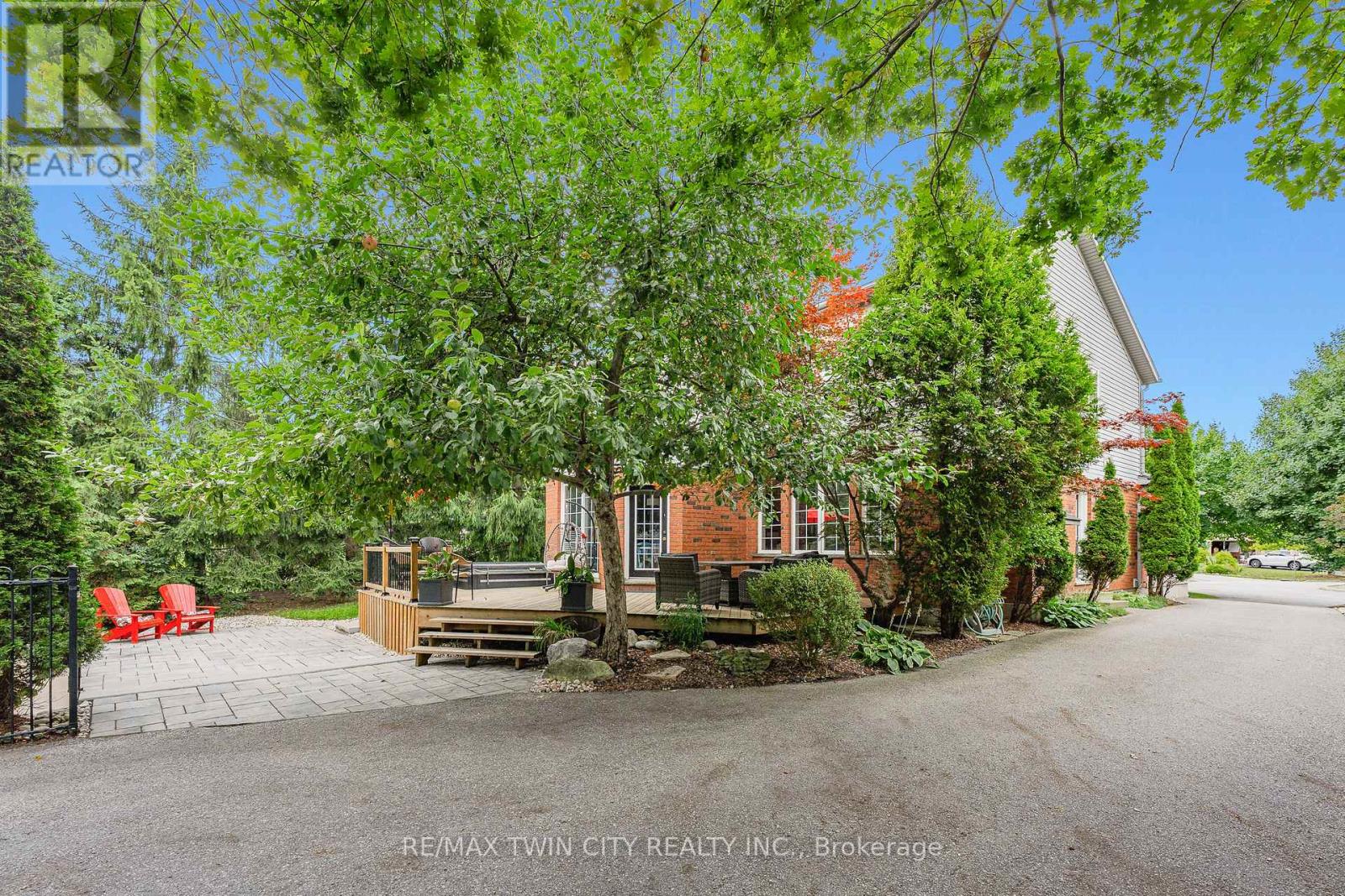 608 Bluenose Court, Waterloo, Ontario  N2K 4C5 - Photo 43 - X12985438