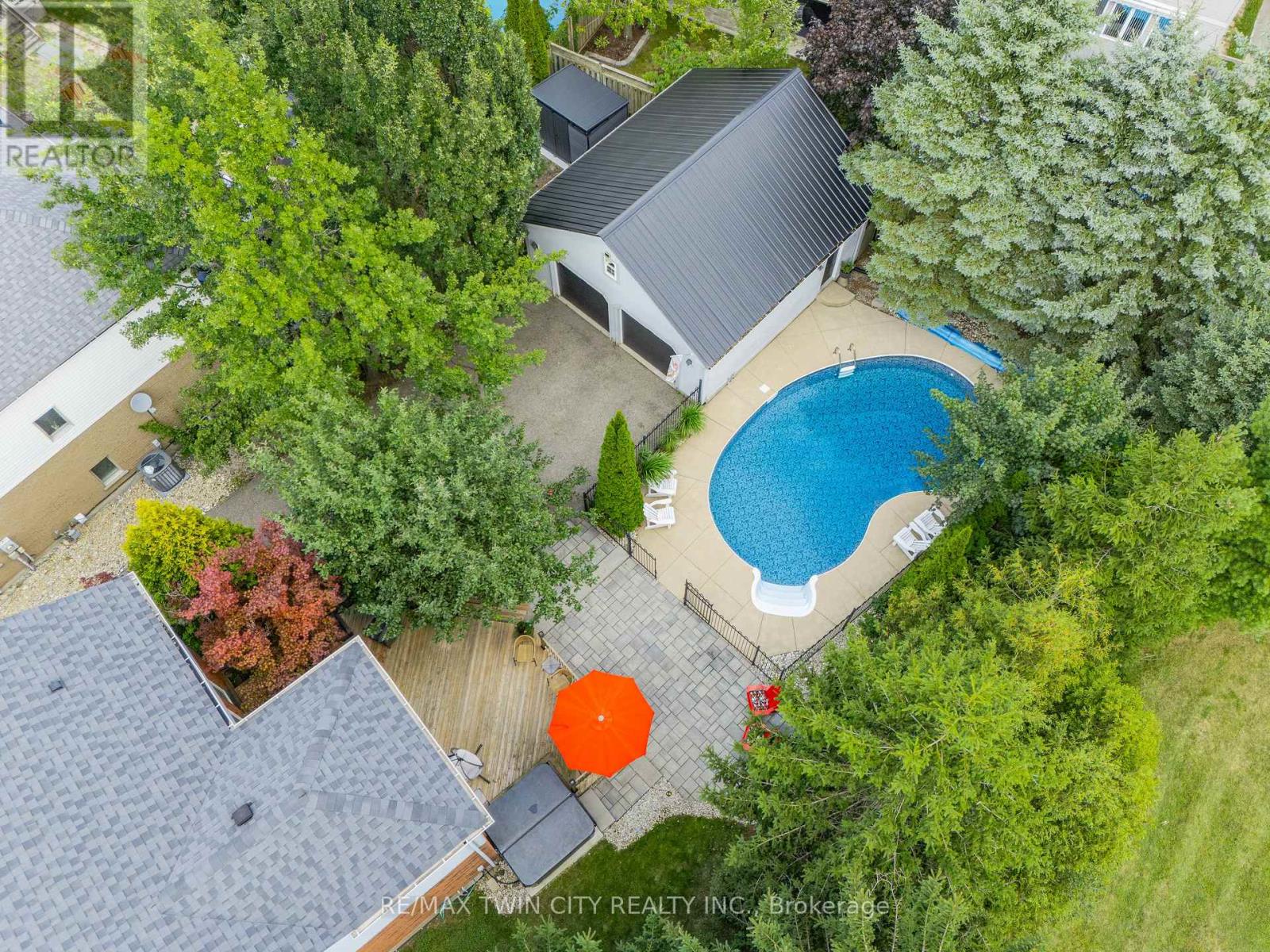 608 Bluenose Court, Waterloo, Ontario  N2K 4C5 - Photo 45 - X12985438