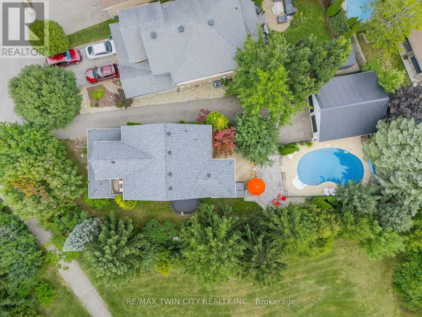 608 Bluenose Court, Waterloo, Ontario  N2K 4C5 - Photo 47 - X12985438