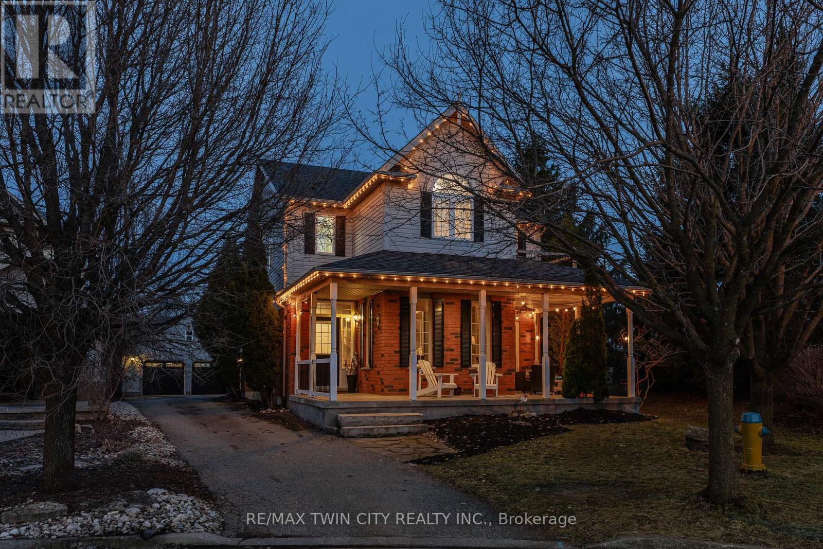 608 Bluenose Court, Waterloo, Ontario  N2K 4C5 - Photo 5 - X12985438