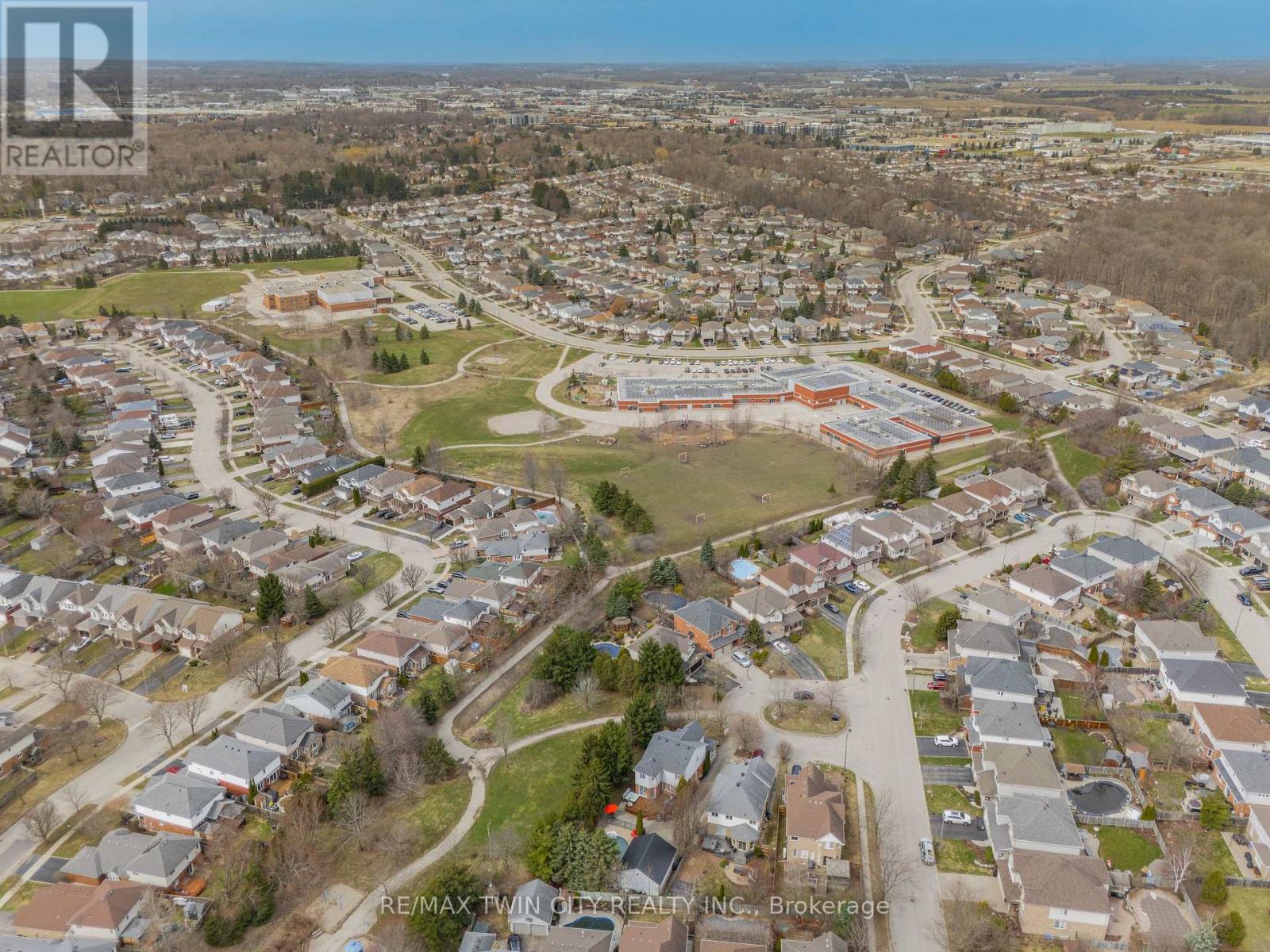 608 Bluenose Court, Waterloo, Ontario  N2K 4C5 - Photo 50 - X12985438