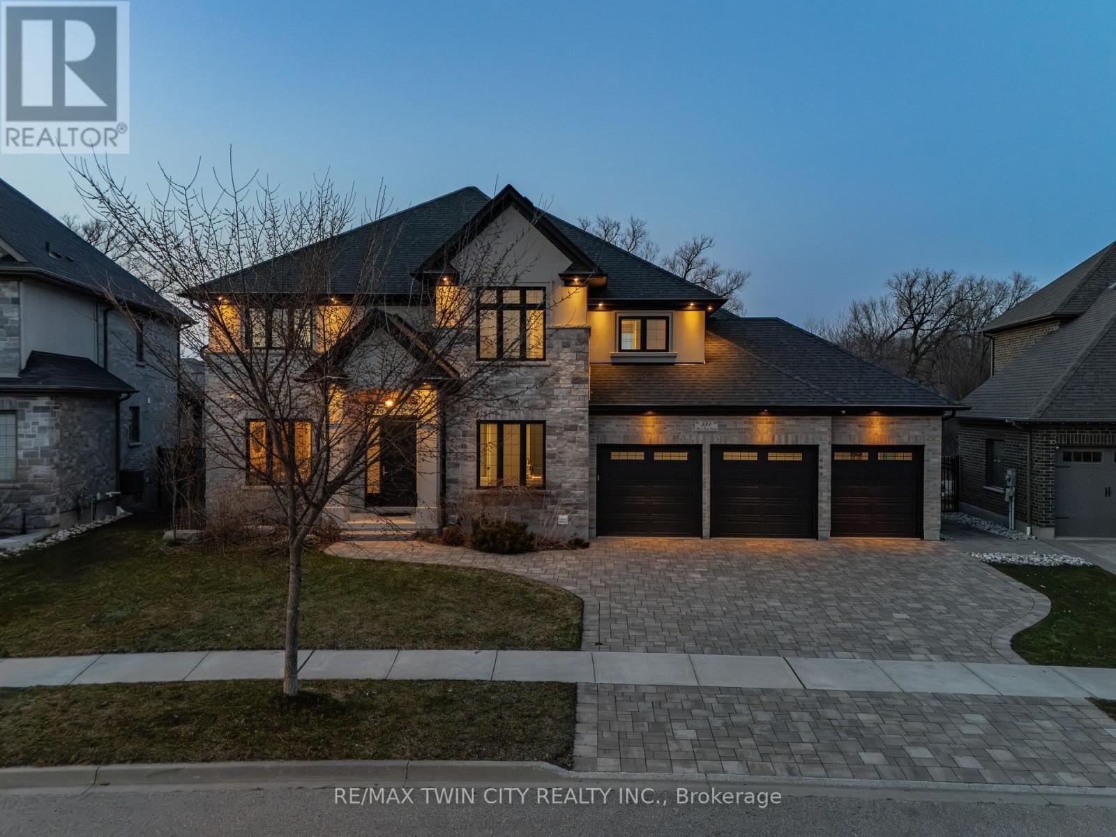 581 MANOR RIDGE CRESCENT, waterloo, Ontario
