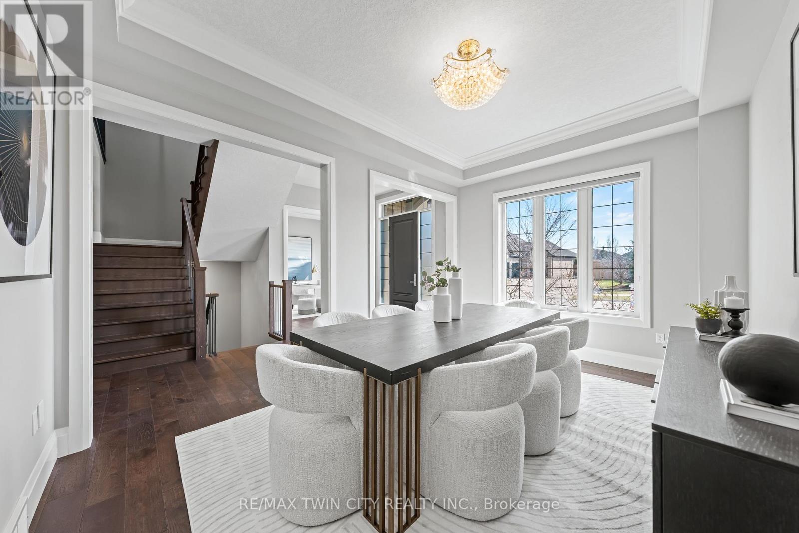 581 Manor Ridge Crescent, Waterloo, Ontario  N2K 0B4 - Photo 11 - X12985492