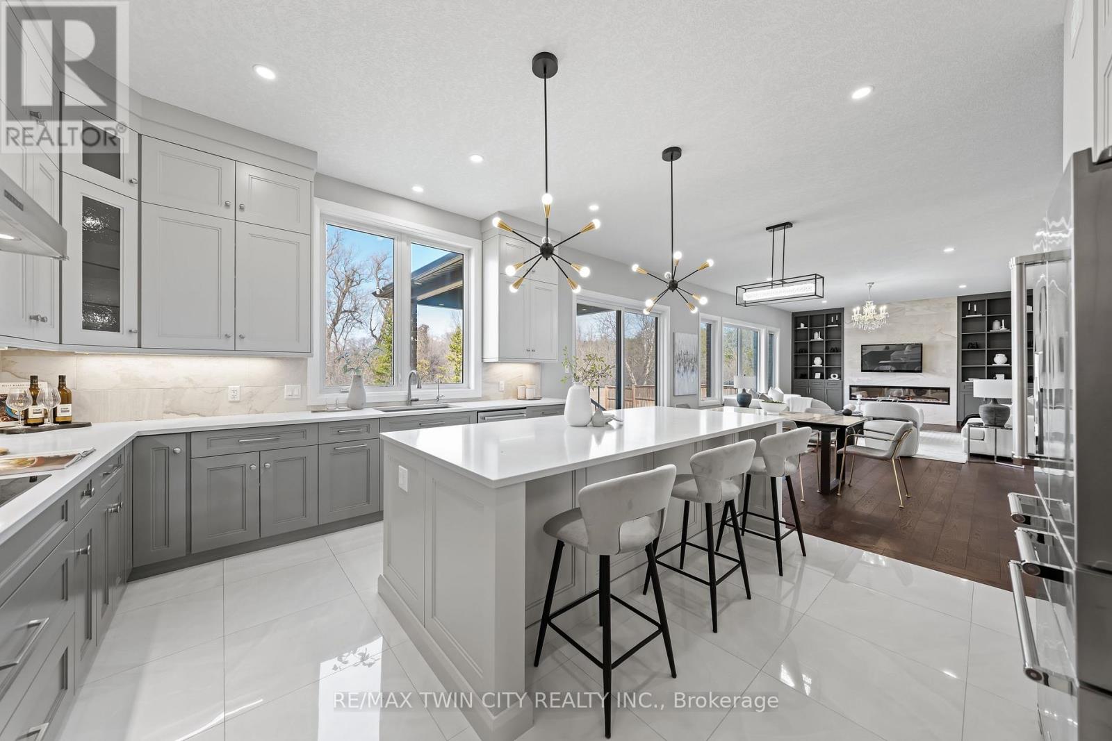 581 Manor Ridge Crescent, Waterloo, Ontario  N2K 0B4 - Photo 17 - X12985492