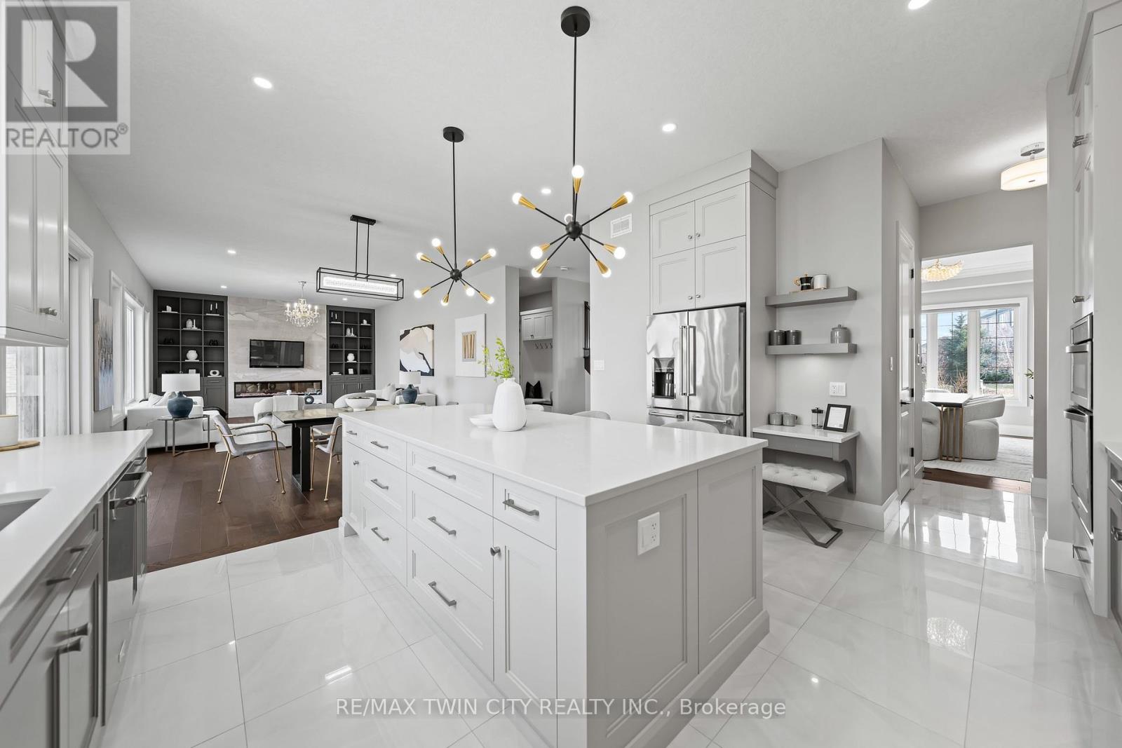 581 Manor Ridge Crescent, Waterloo, Ontario  N2K 0B4 - Photo 23 - X12985492