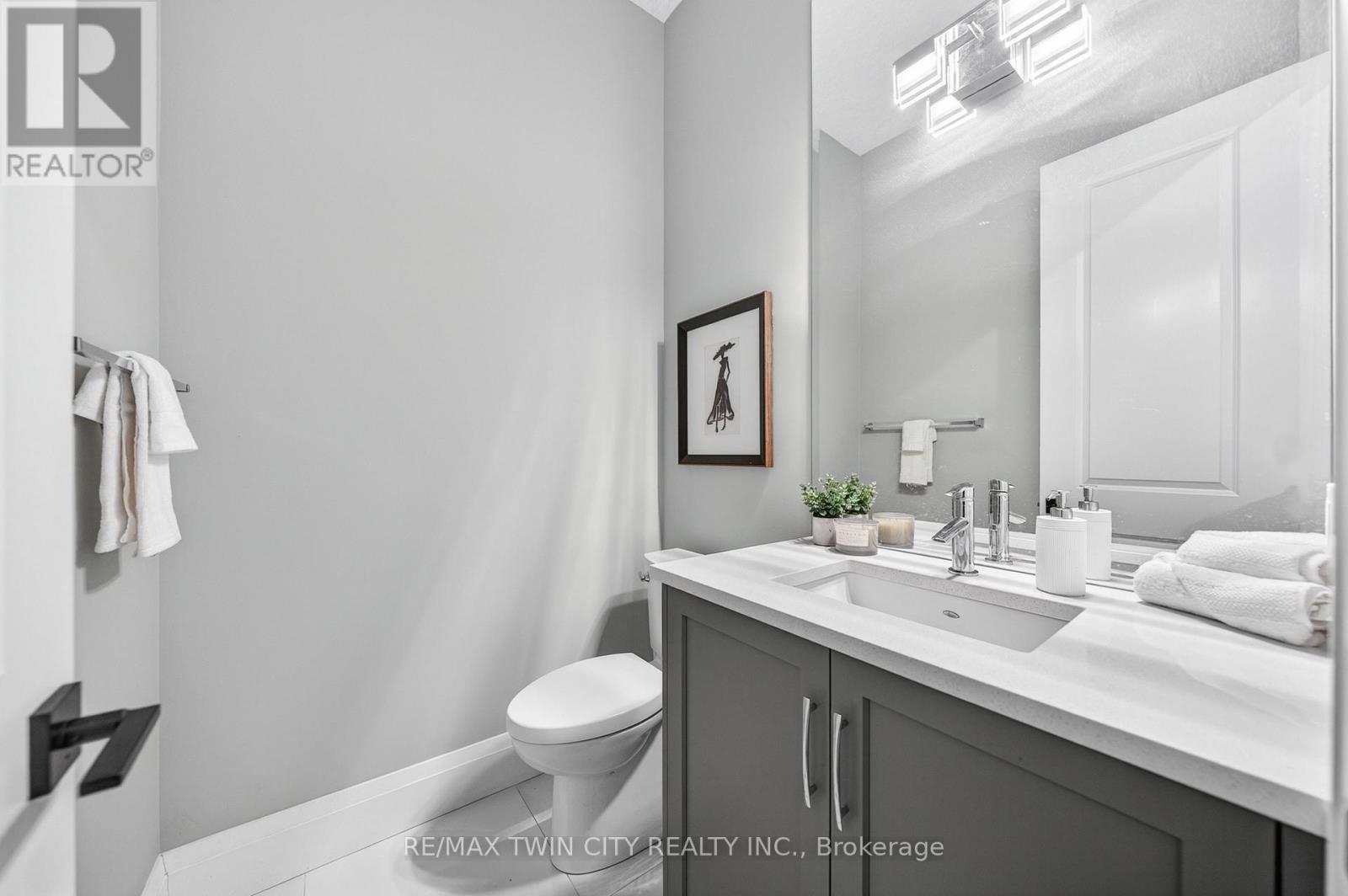 581 Manor Ridge Crescent, Waterloo, Ontario  N2K 0B4 - Photo 33 - X12985492