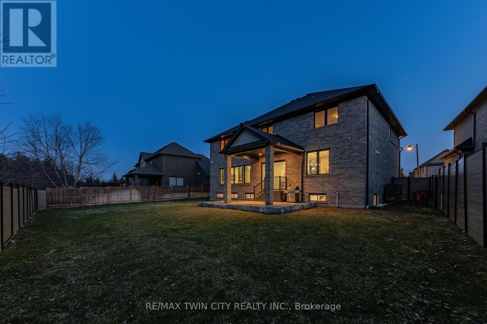 581 Manor Ridge Crescent, Waterloo, Ontario  N2K 0B4 - Photo 45 - X12985492