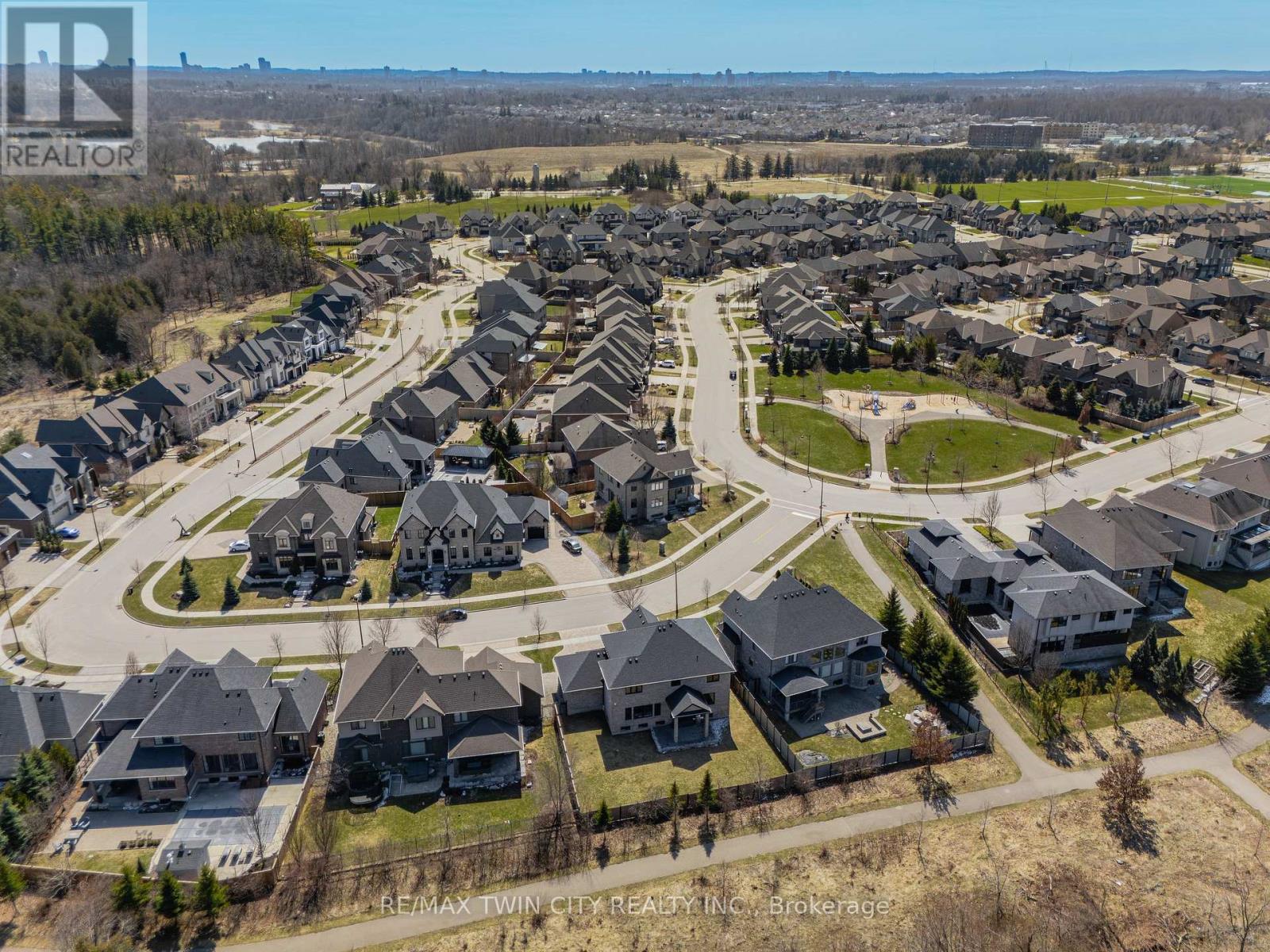 581 Manor Ridge Crescent, Waterloo, Ontario  N2K 0B4 - Photo 50 - X12985492