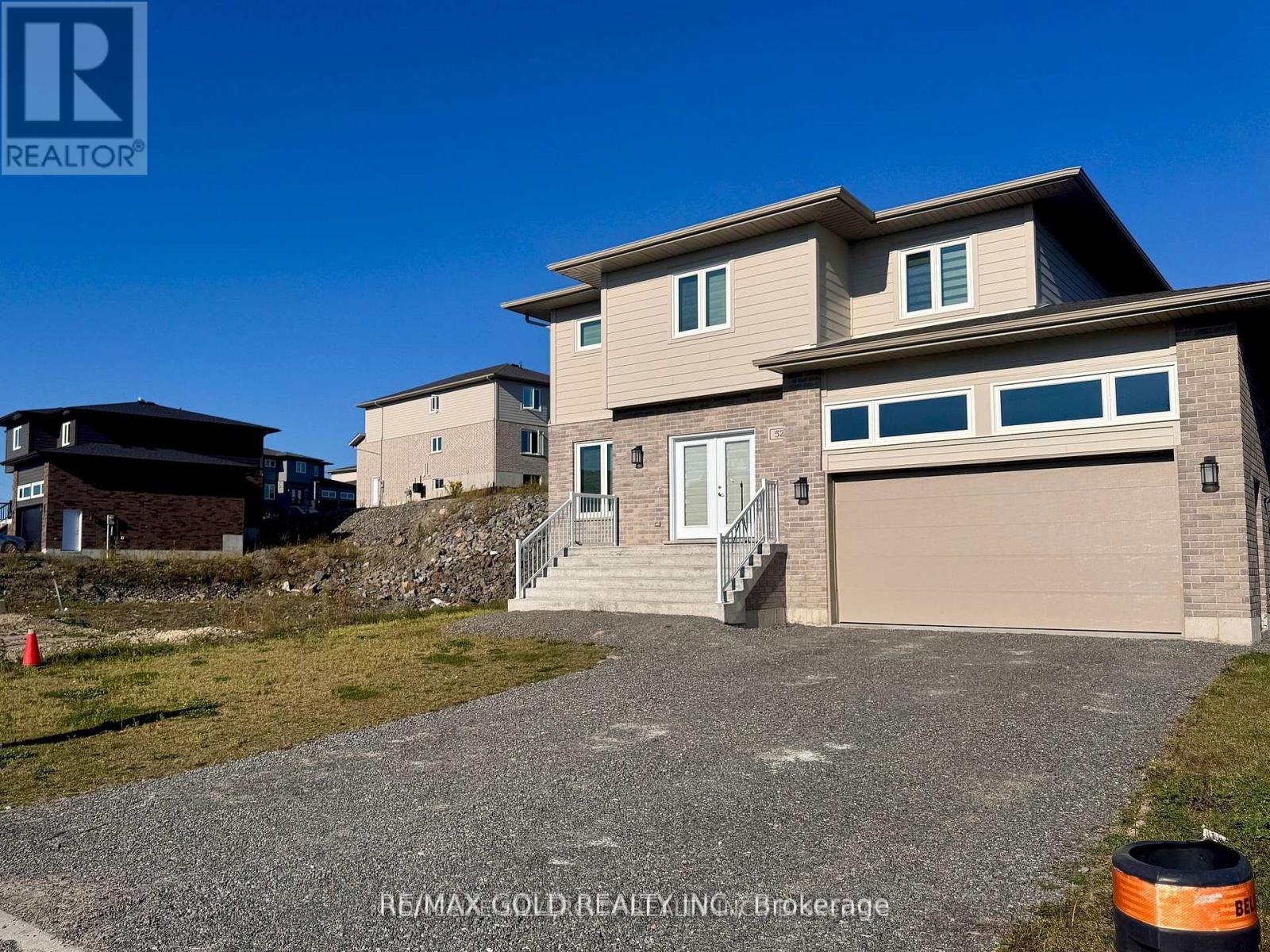 520 Bonaventure Court E, Greater Sudbury, Ontario  P3A 0B4 - Photo 2 - X12985510