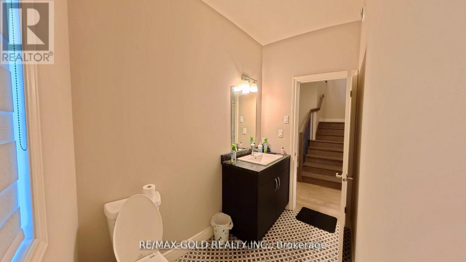 520 Bonaventure Court E, Greater Sudbury, Ontario  P3A 0B4 - Photo 7 - X12985510