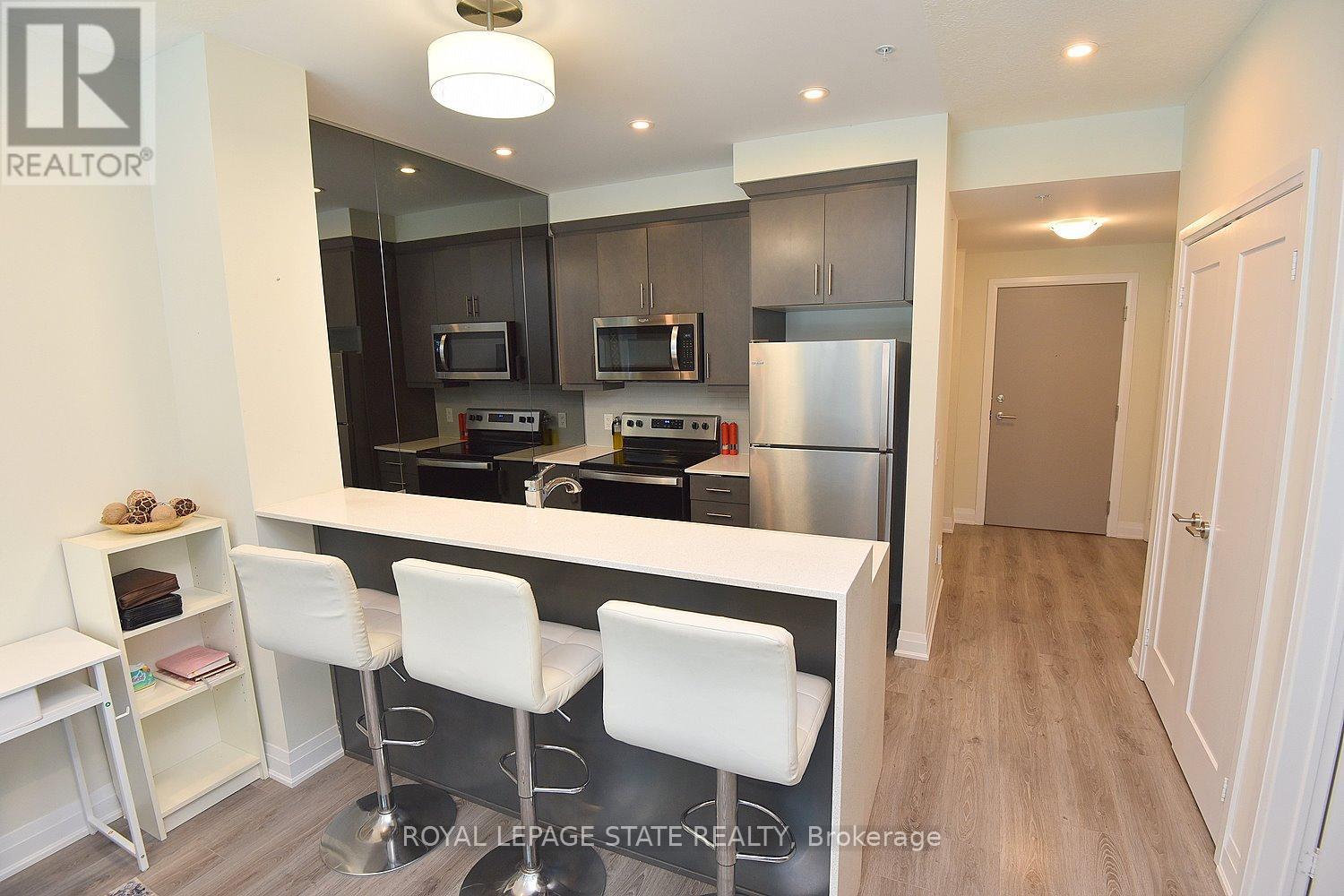 145 - 16 Concord Place, Grimsby (Grimsby Beach), Ontario  L3M 0J1 - Photo 12 - X12985548