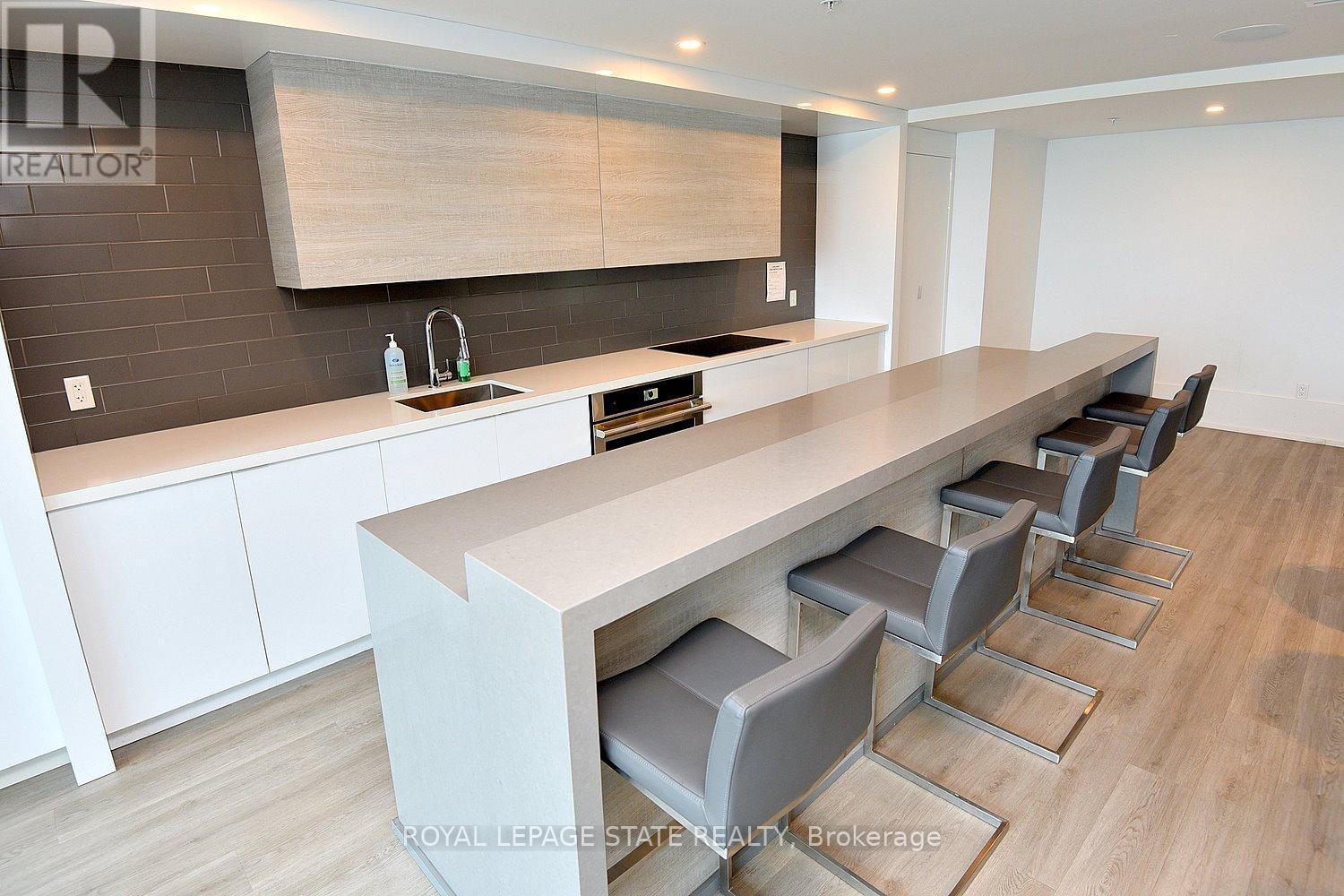 145 - 16 Concord Place, Grimsby (Grimsby Beach), Ontario  L3M 0J1 - Photo 32 - X12985548