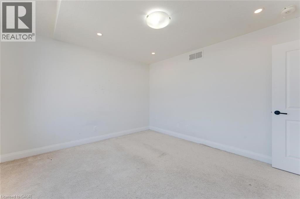 629 Doonwoods Crescent, Kitchener, Ontario  N2P 0E6 - Photo 33 - 40819806