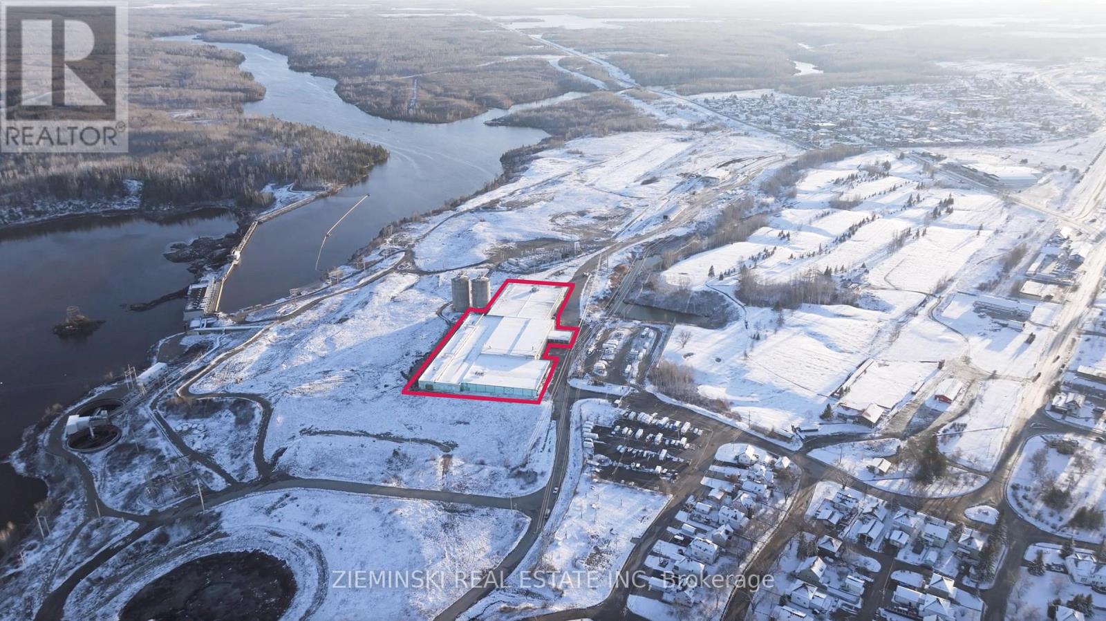 W1 - 1 Park Street, Iroquois Falls, Ontario  P0K 1E0 - Photo 3 - T12985556