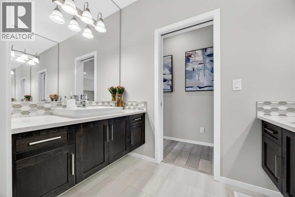 73 Yorkstone Heath SW, Calgary, Alberta  T2X 4S4 - Photo 36 - A2299650