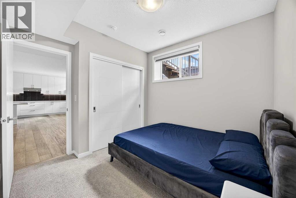 73 Yorkstone Heath SW, Calgary, Alberta  T2X 4S4 - Photo 46 - A2299650