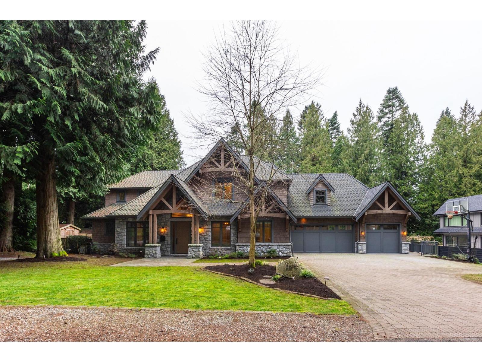 2615 Dogwood Drive, Surrey, British Columbia  V4A 3K4 - Photo 1 - R3104120