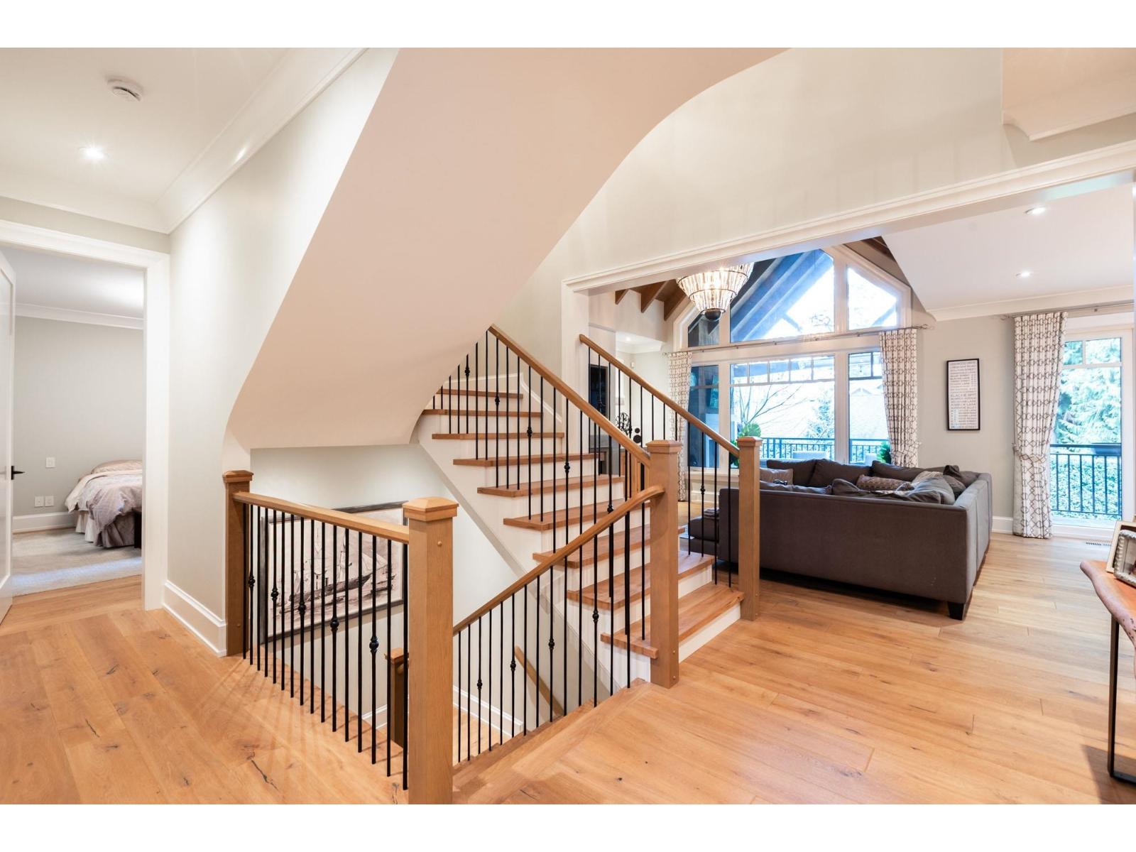 2615 Dogwood Drive, Surrey, British Columbia  V4A 3K4 - Photo 5 - R3104120