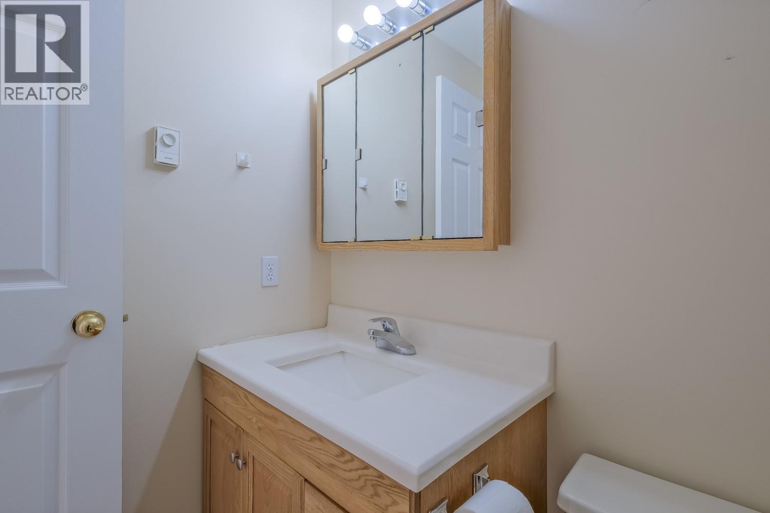 130 Abbott Street Unit# 211, Penticton, British Columbia  V2A 8P3 - Photo 14 - 10382935