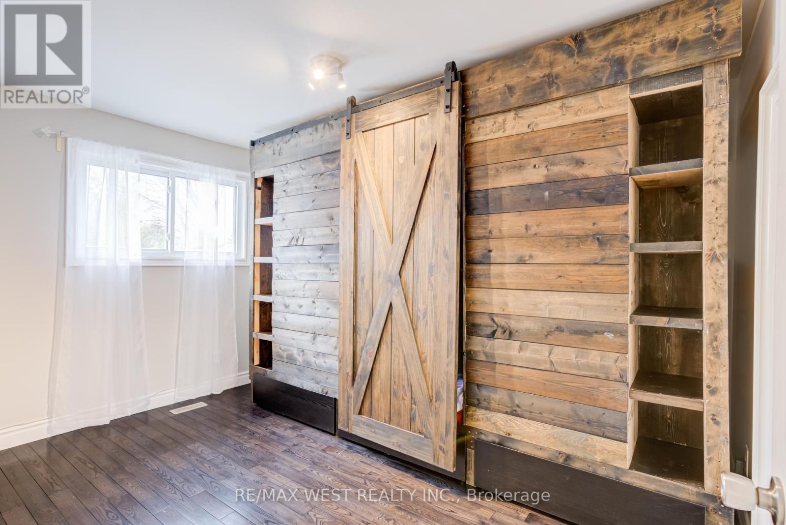 890 Wayne Drive, Newmarket, Ontario  L3Y 5T7 - Photo 36 - N12985360