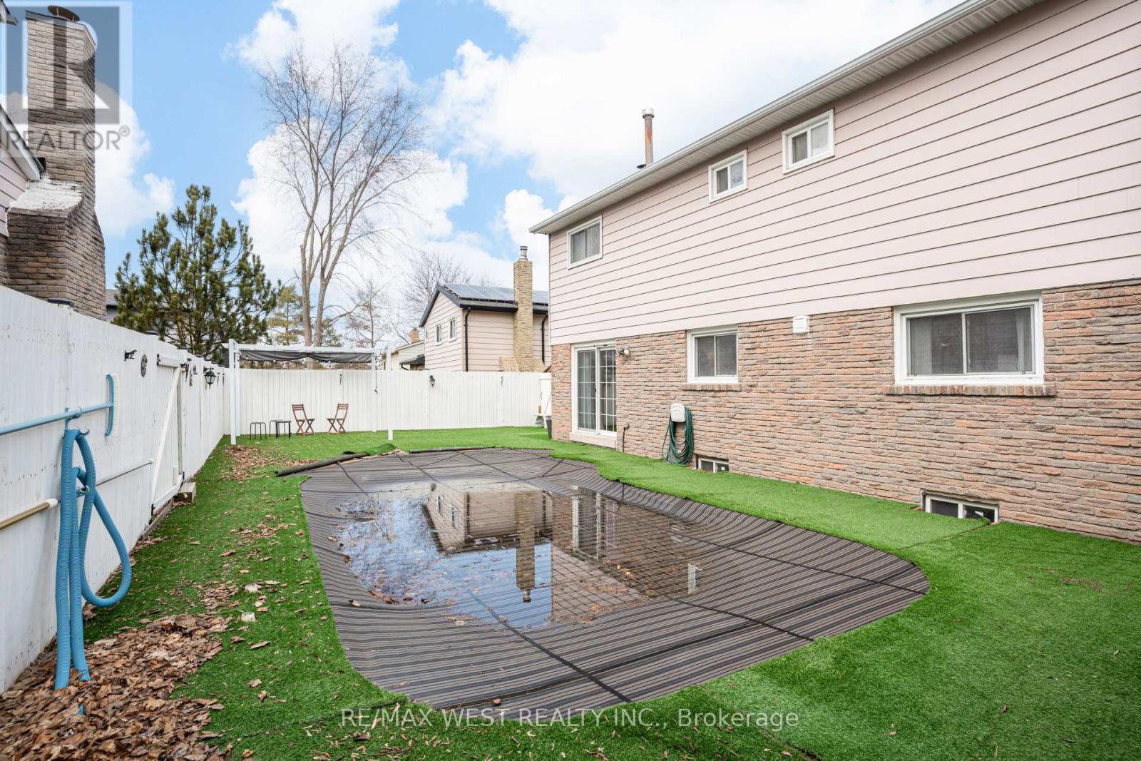 890 Wayne Drive, Newmarket, Ontario  L3Y 5T7 - Photo 37 - N12985360