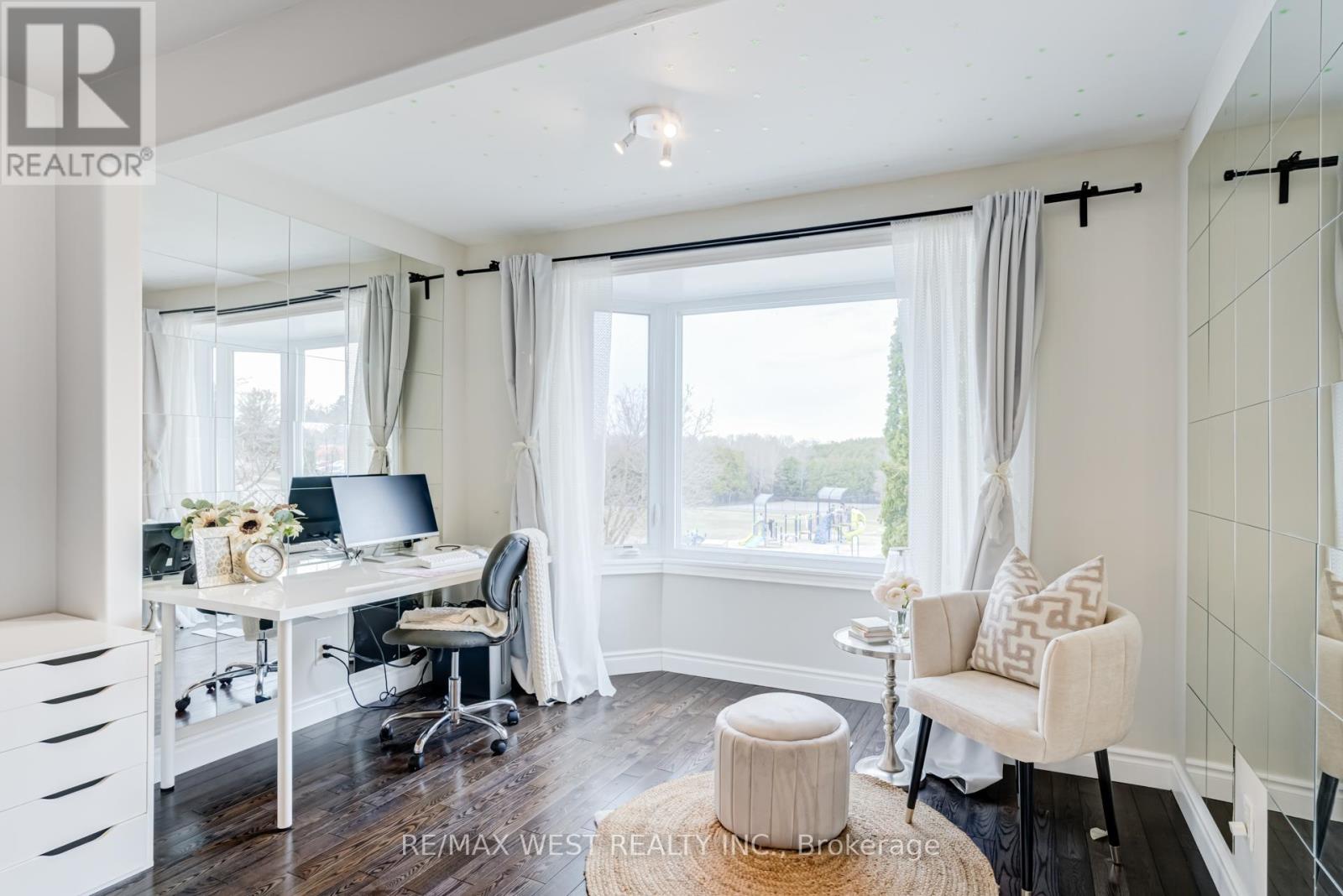 890 Wayne Drive, Newmarket, Ontario  L3Y 5T7 - Photo 32 - N12985360