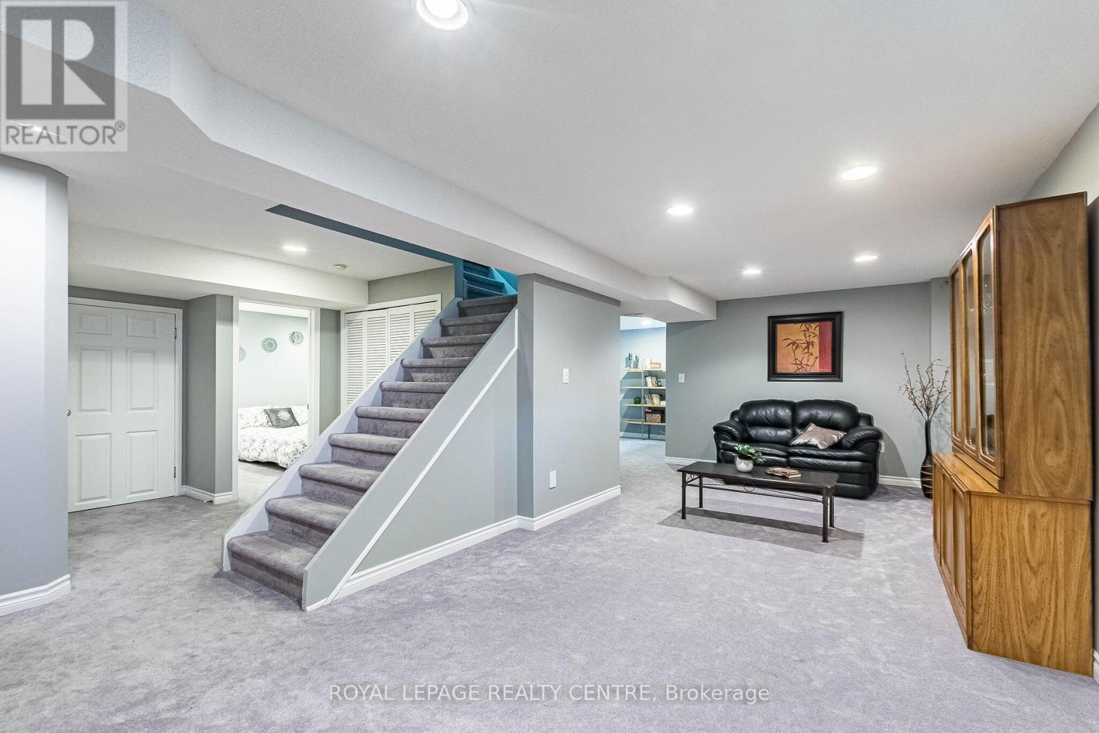 3026 Dalehurst Drive, Mississauga, Ontario  L5N 6M8 - Photo 33 - W12979396