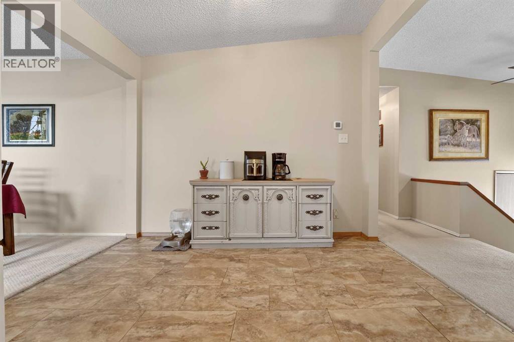 1510 15 Street N, Lethbridge, Alberta  T1H 2Z2 - Photo 12 - A2298809